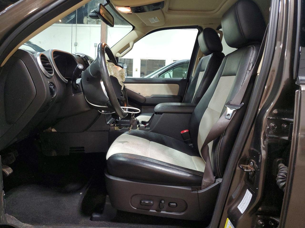 2006 Mercury Mountaineer Premier Gray vin: 4M2EU48876UJ20904