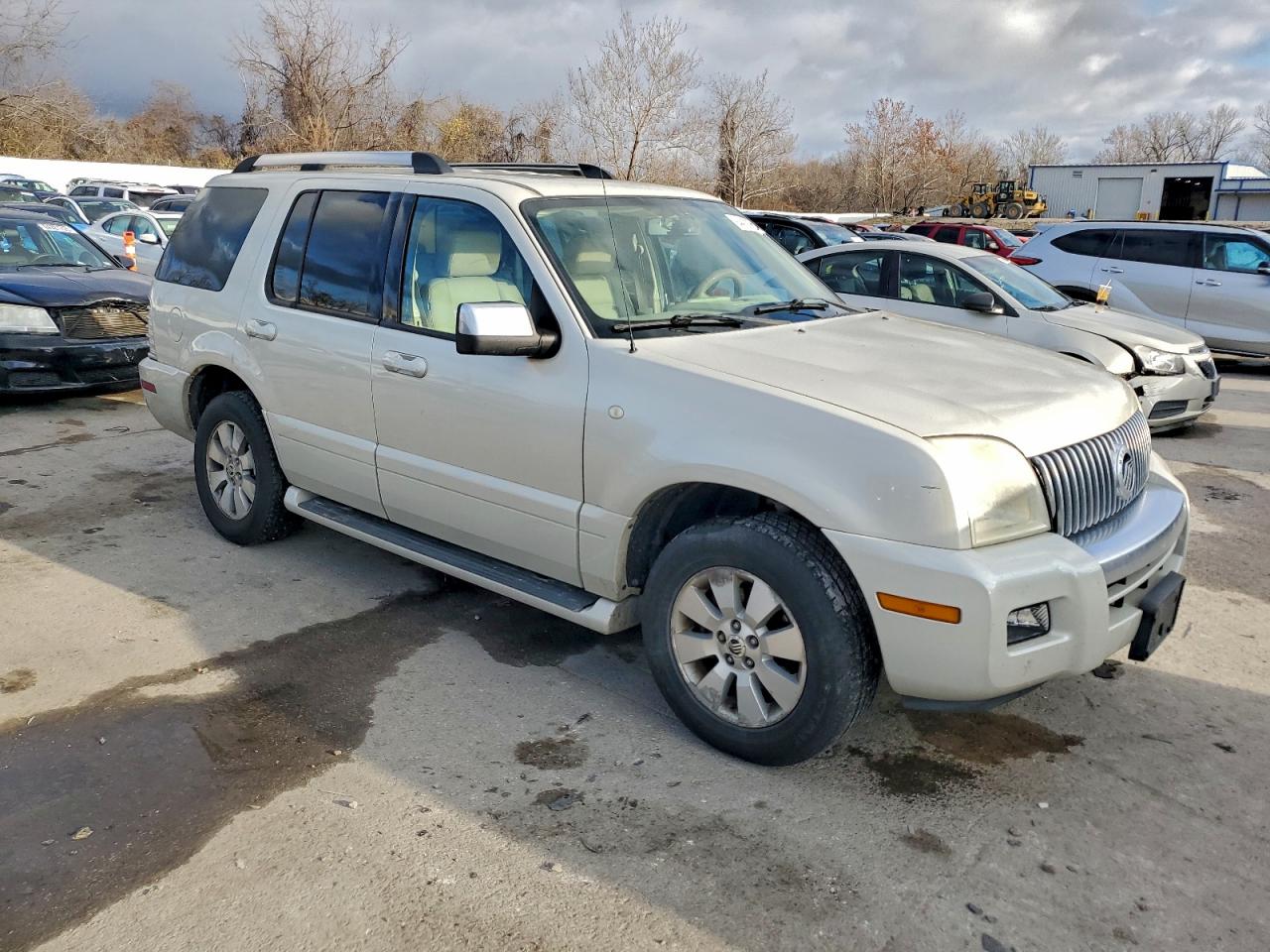 2006 Mercury Mountaineer Premier White vin: 4M2EU48876ZJ01210