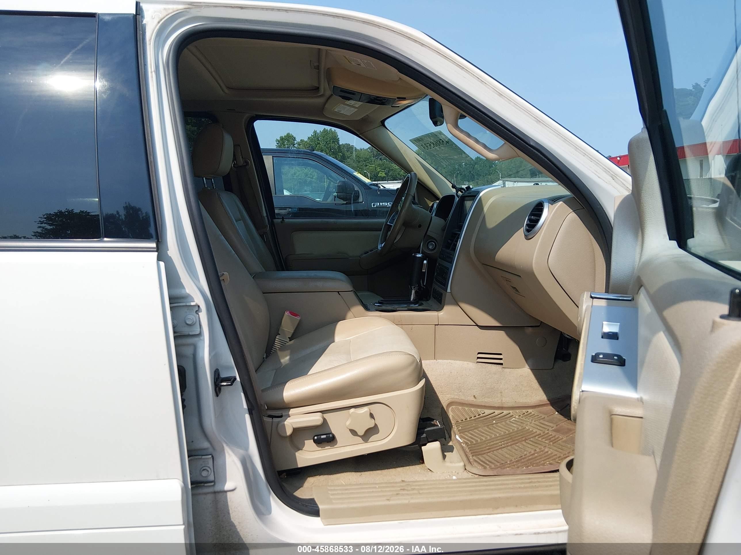 2008 Mercury Mountaineer Premier White vin: 4M2EU48878UJ01918