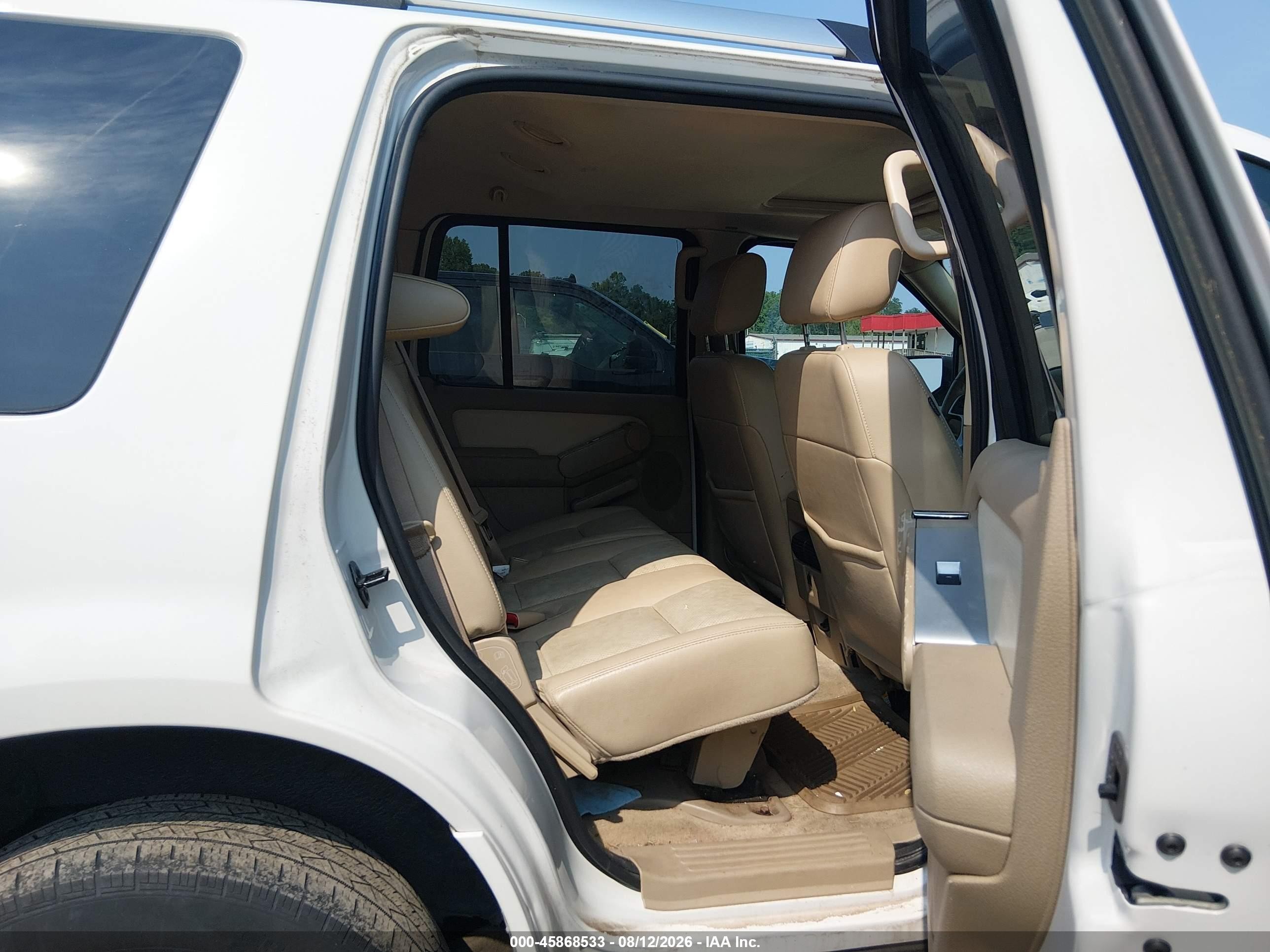 2008 Mercury Mountaineer Premier White vin: 4M2EU48878UJ01918