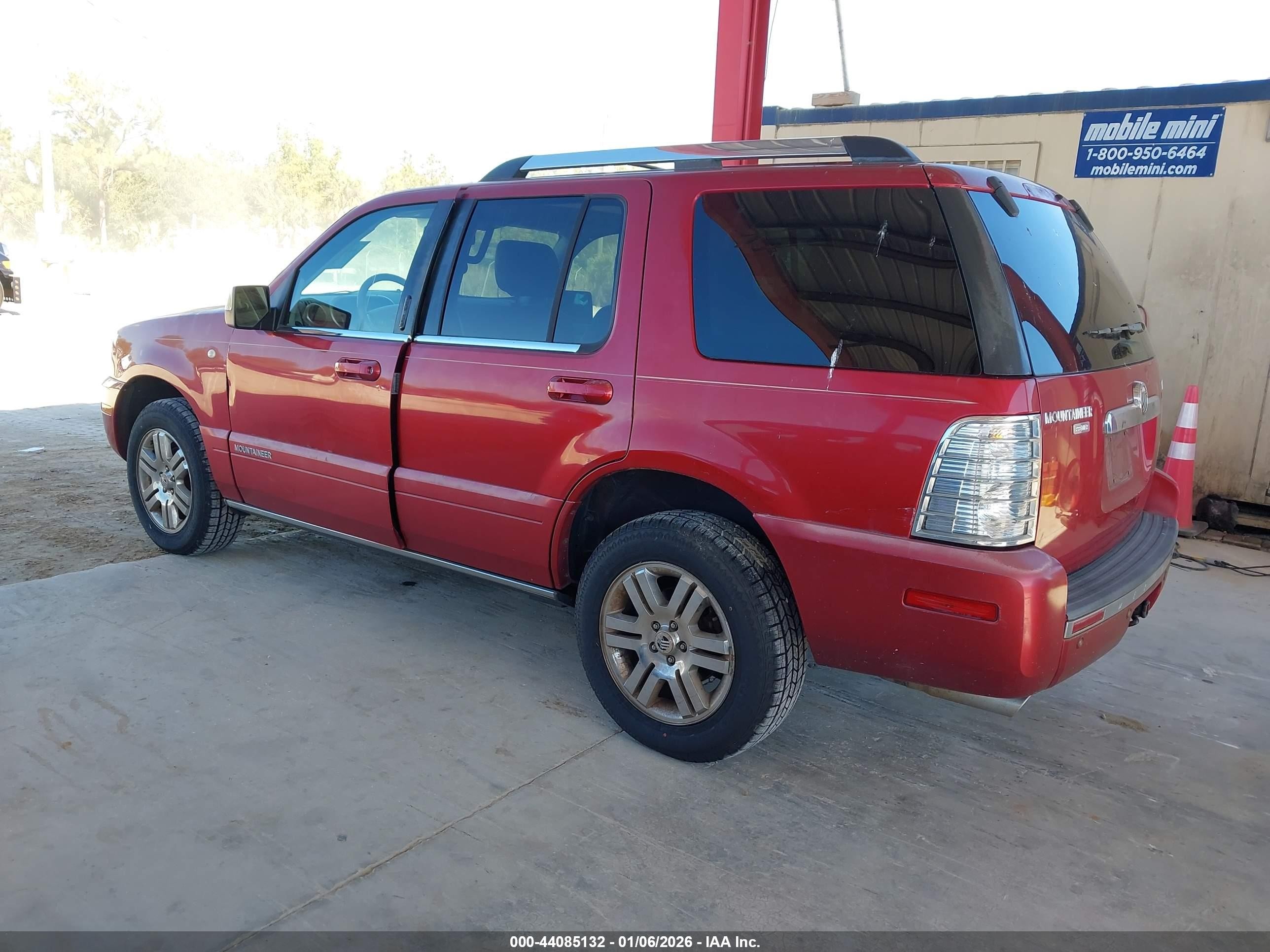 2008 Mercury Mountaineer Premier Burgundy vin: 4M2EU48878UJ05807