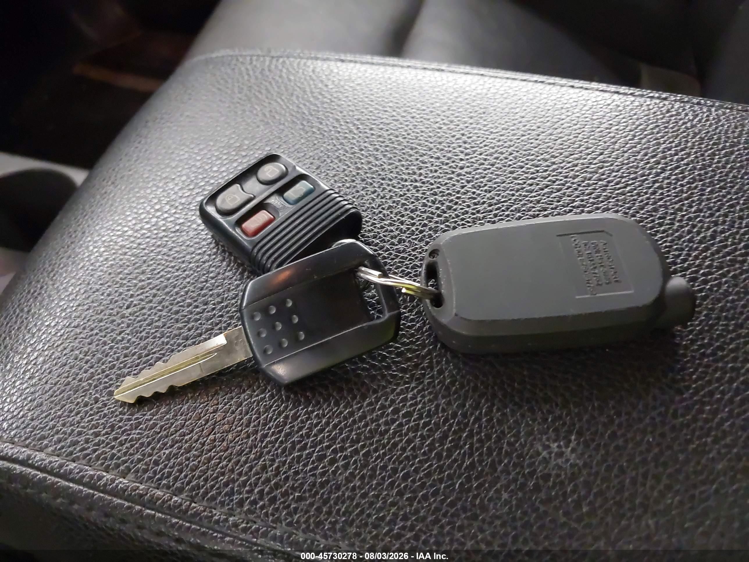 2008 Mercury Mountaineer Premier Maroon vin: 4M2EU48878UJ11526