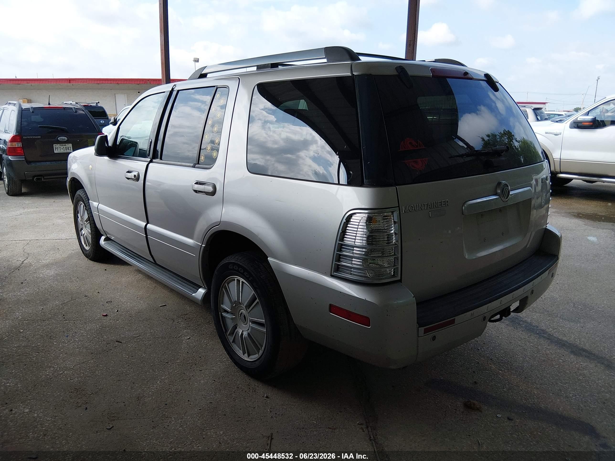 2006 Mercury Mountaineer Premier Tan vin: 4M2EU48886UJ00564
