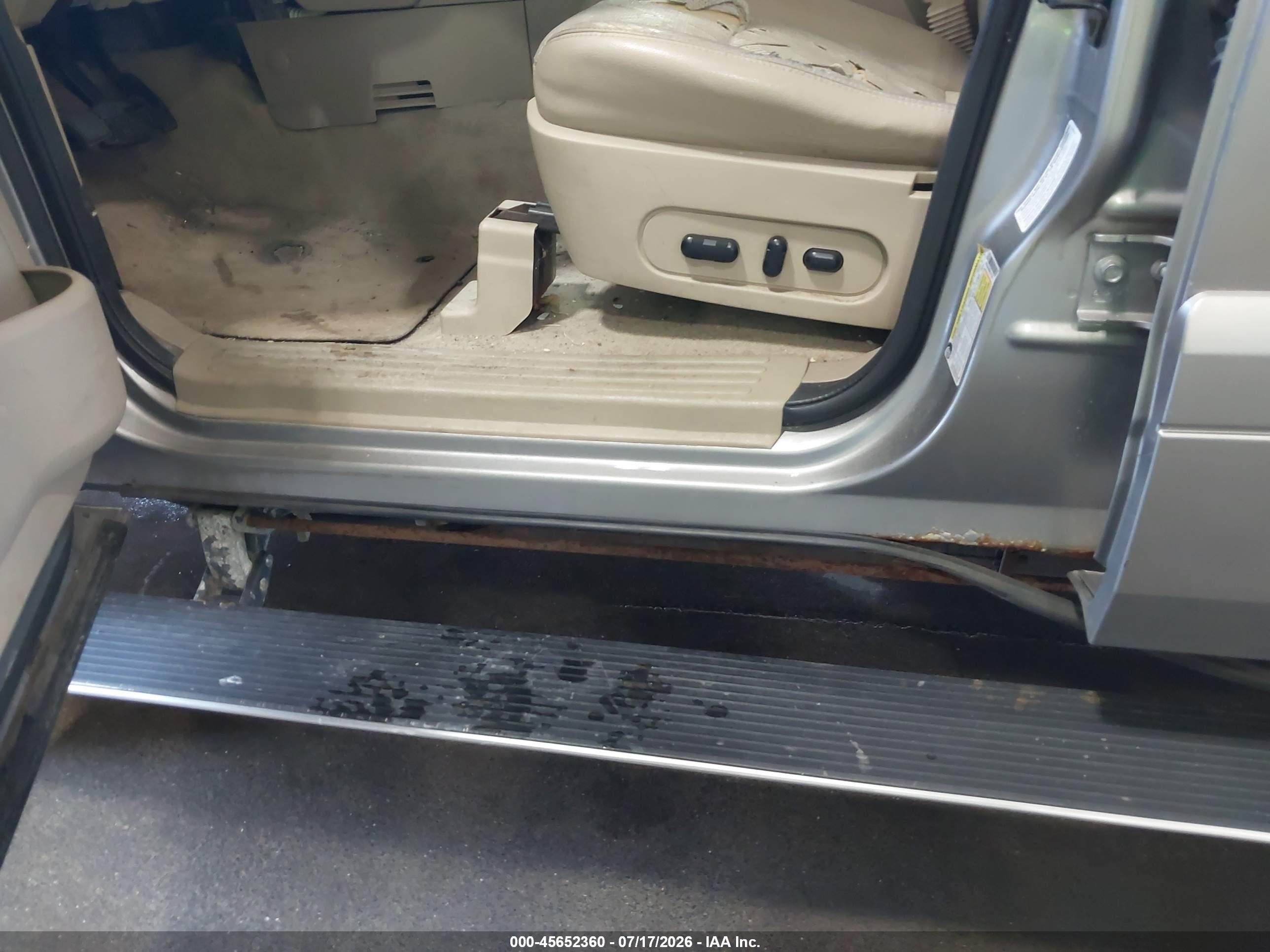 2008 Mercury Mountaineer Premier Gray vin: 4M2EU48888UJ14323