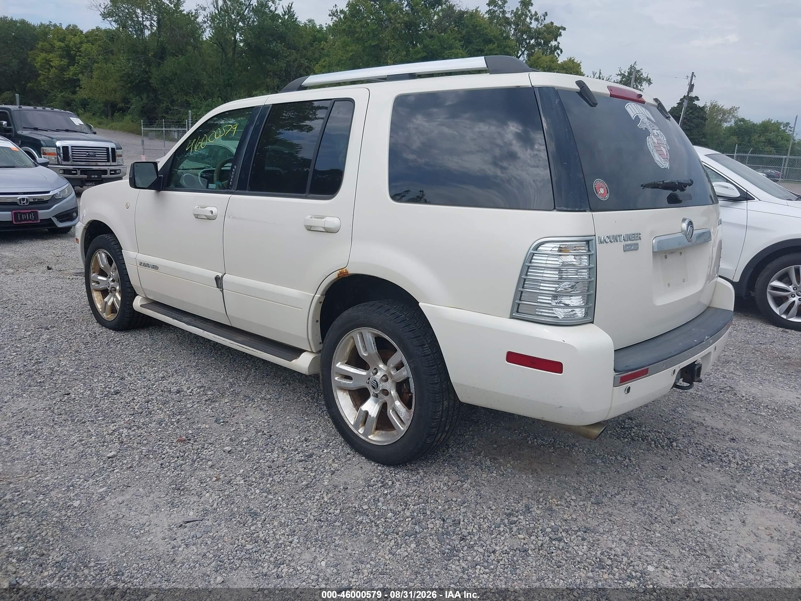 2009 Mercury Mountaineer Premier White vin: 4M2EU48889UJ01069