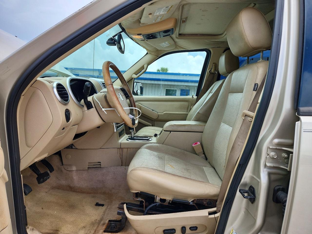 2006 Mercury Mountaineer Premier Tan vin: 4M2EU488X6ZJ05610