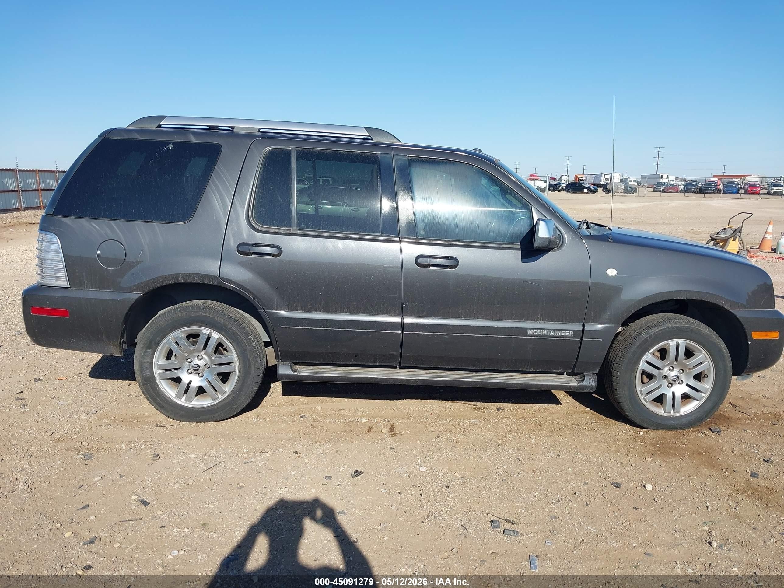 2007 Mercury Mountaineer Premier Black vin: 4M2EU488X7UJ00213