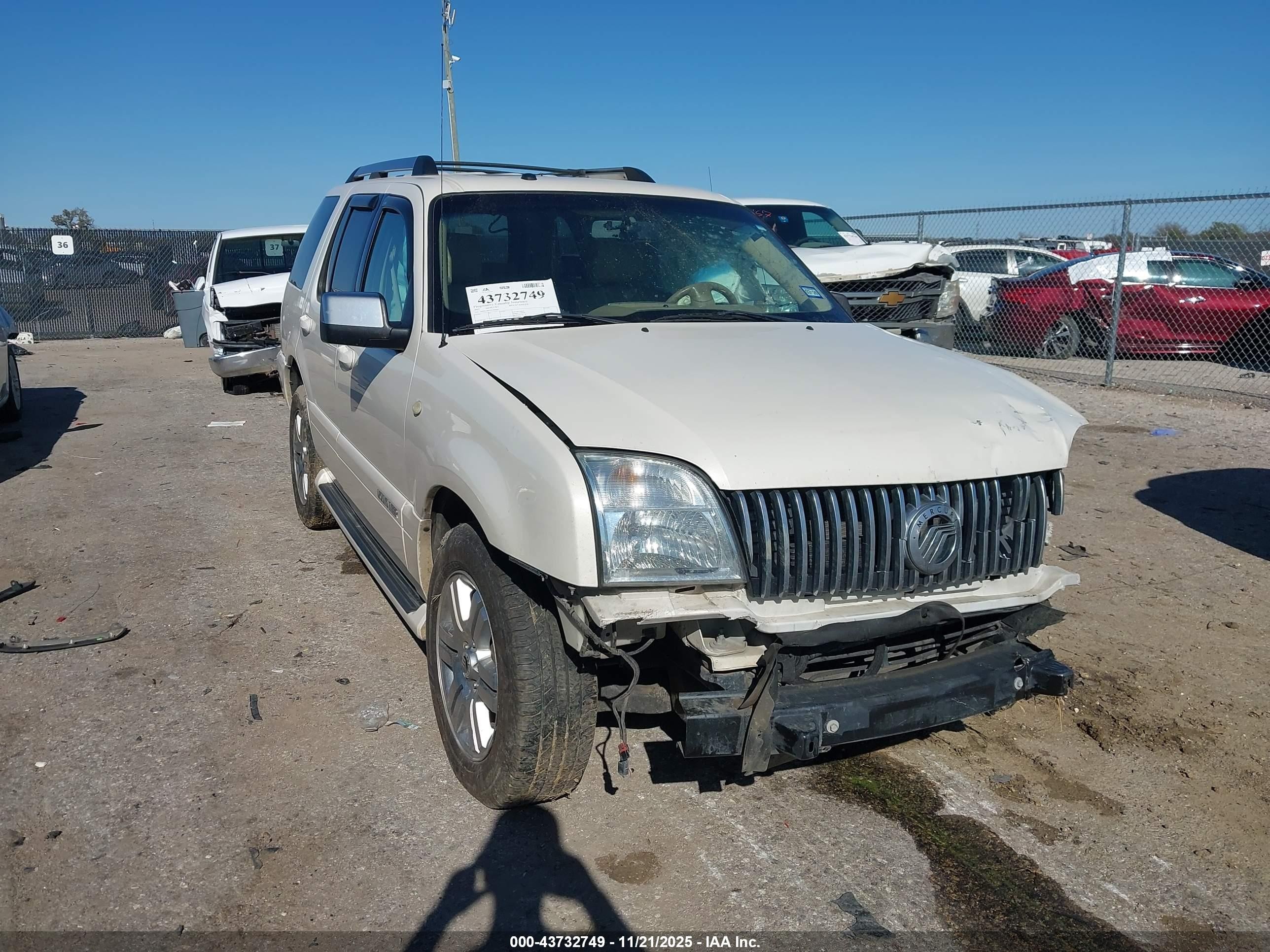 2007 Mercury Mountaineer Premier White vin: 4M2EU488X7UJ03046
