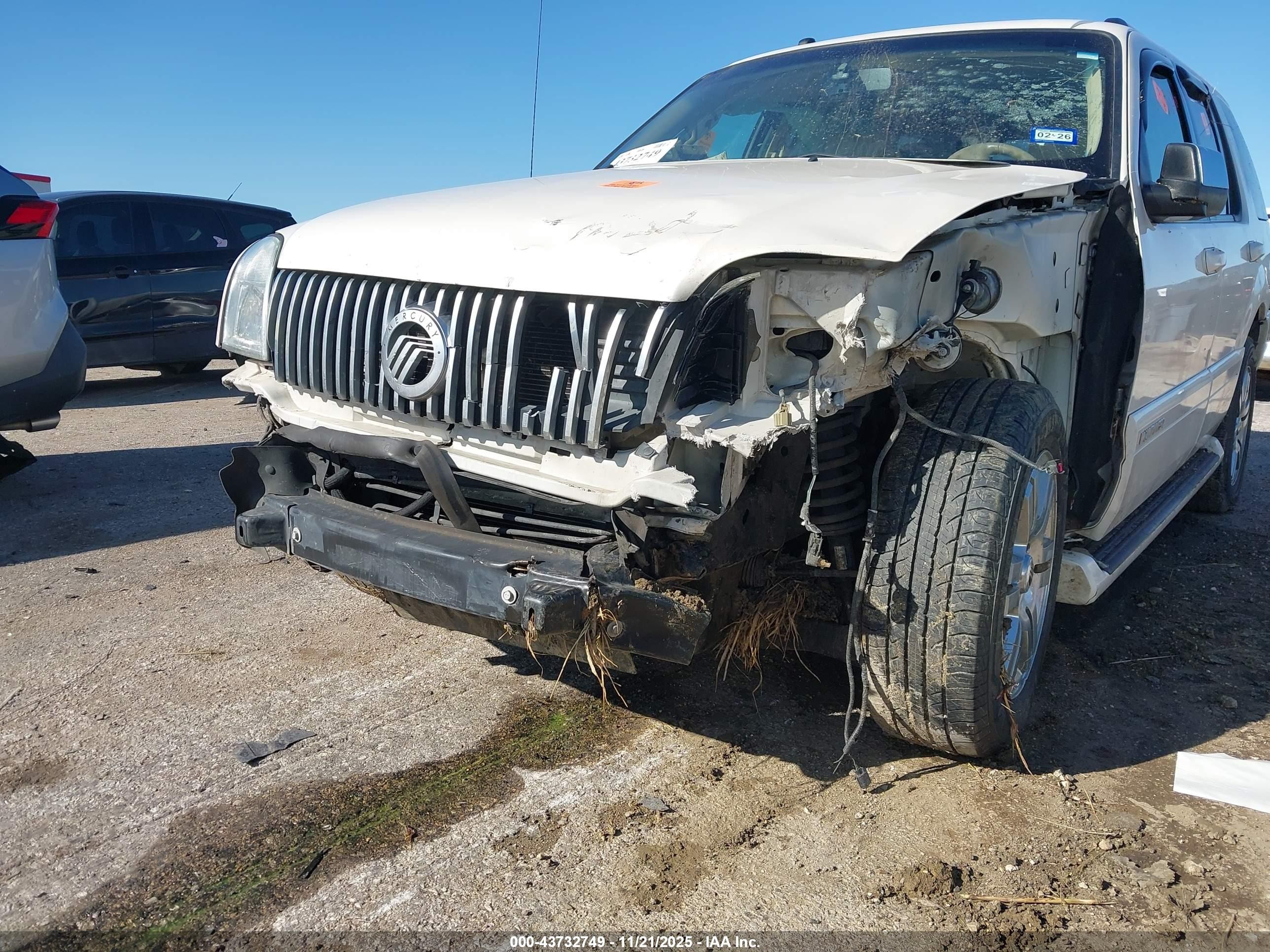 2007 Mercury Mountaineer Premier White vin: 4M2EU488X7UJ03046