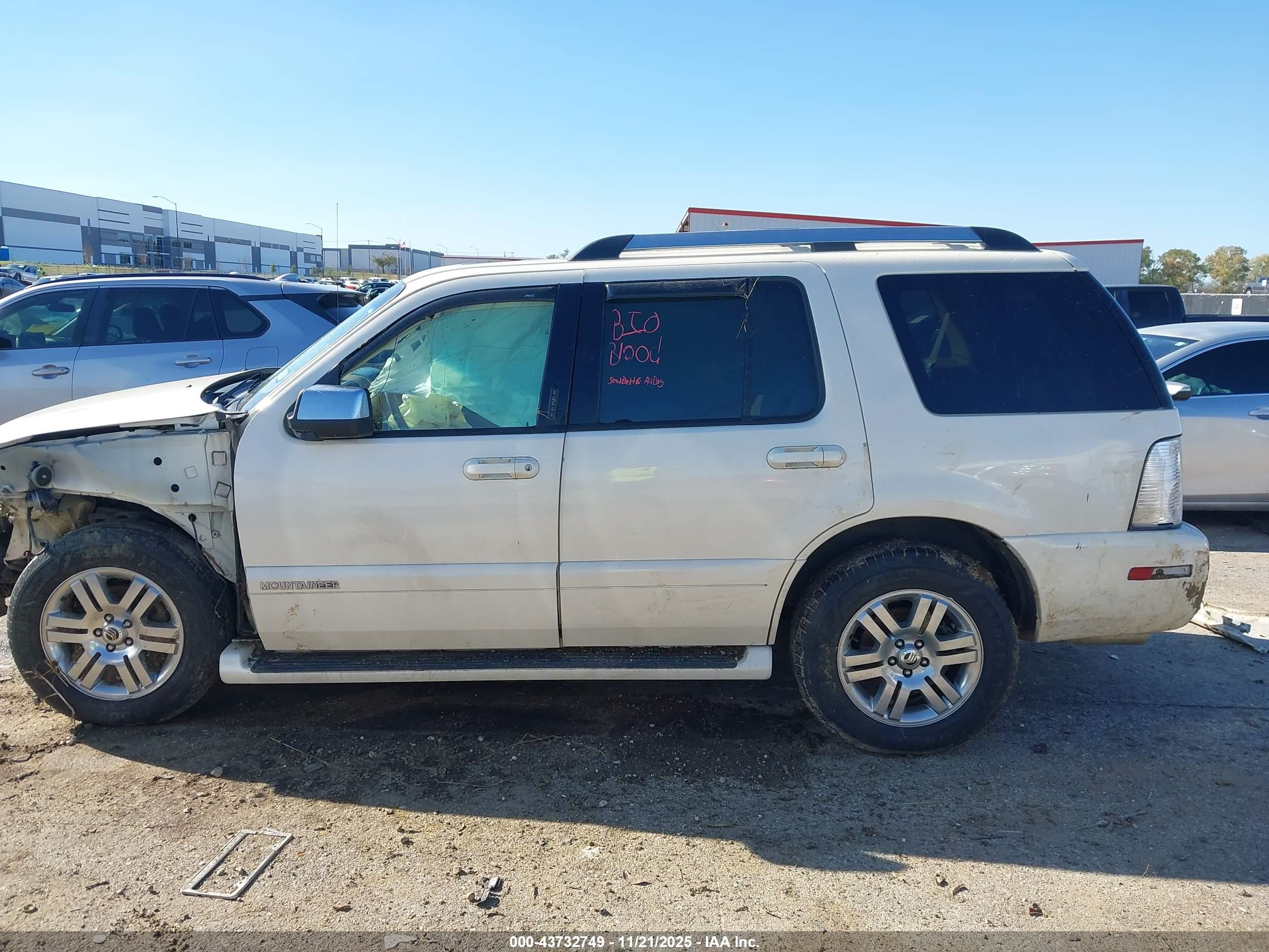 2007 Mercury Mountaineer Premier White vin: 4M2EU488X7UJ03046