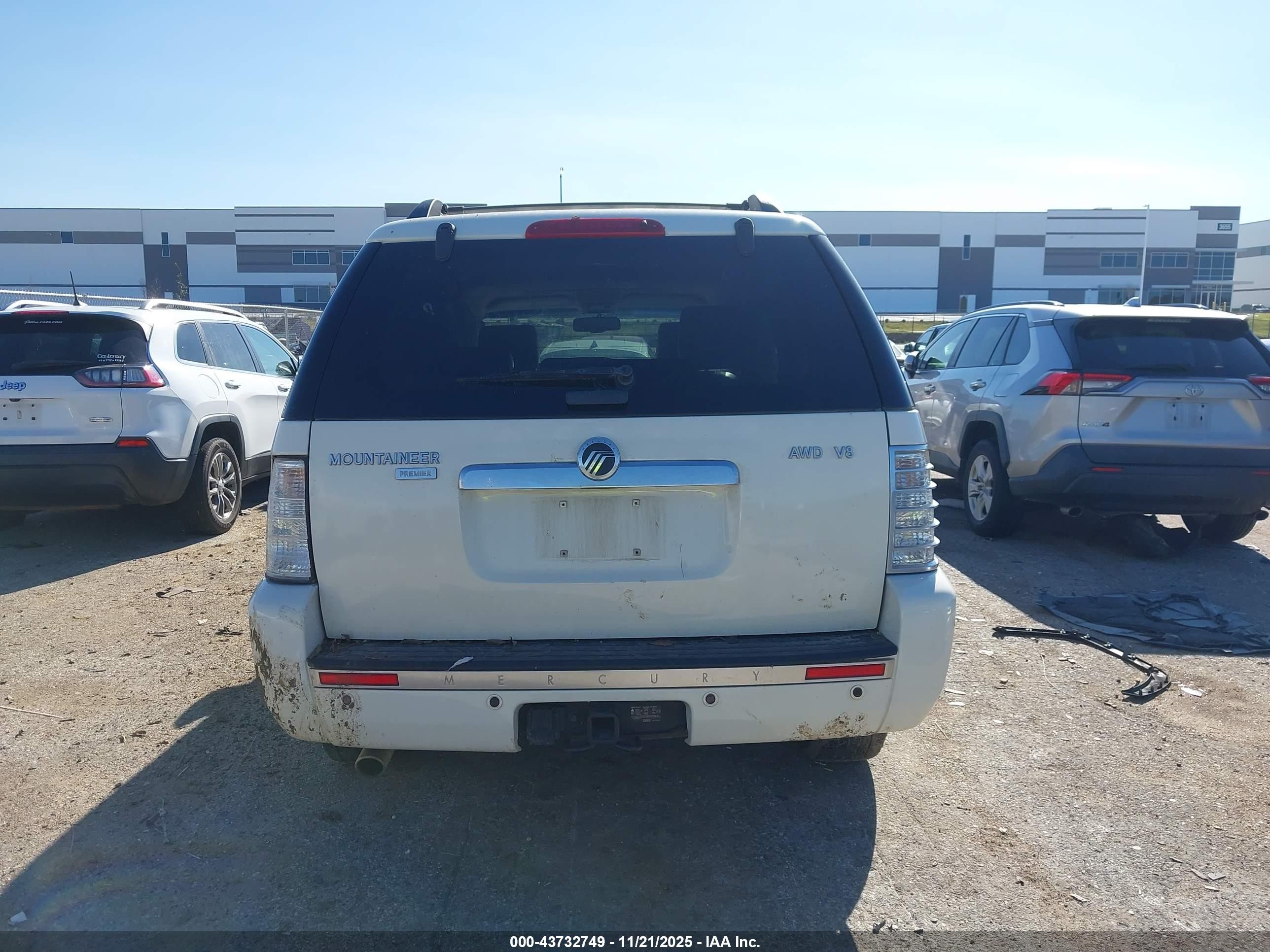 2007 Mercury Mountaineer Premier White vin: 4M2EU488X7UJ03046