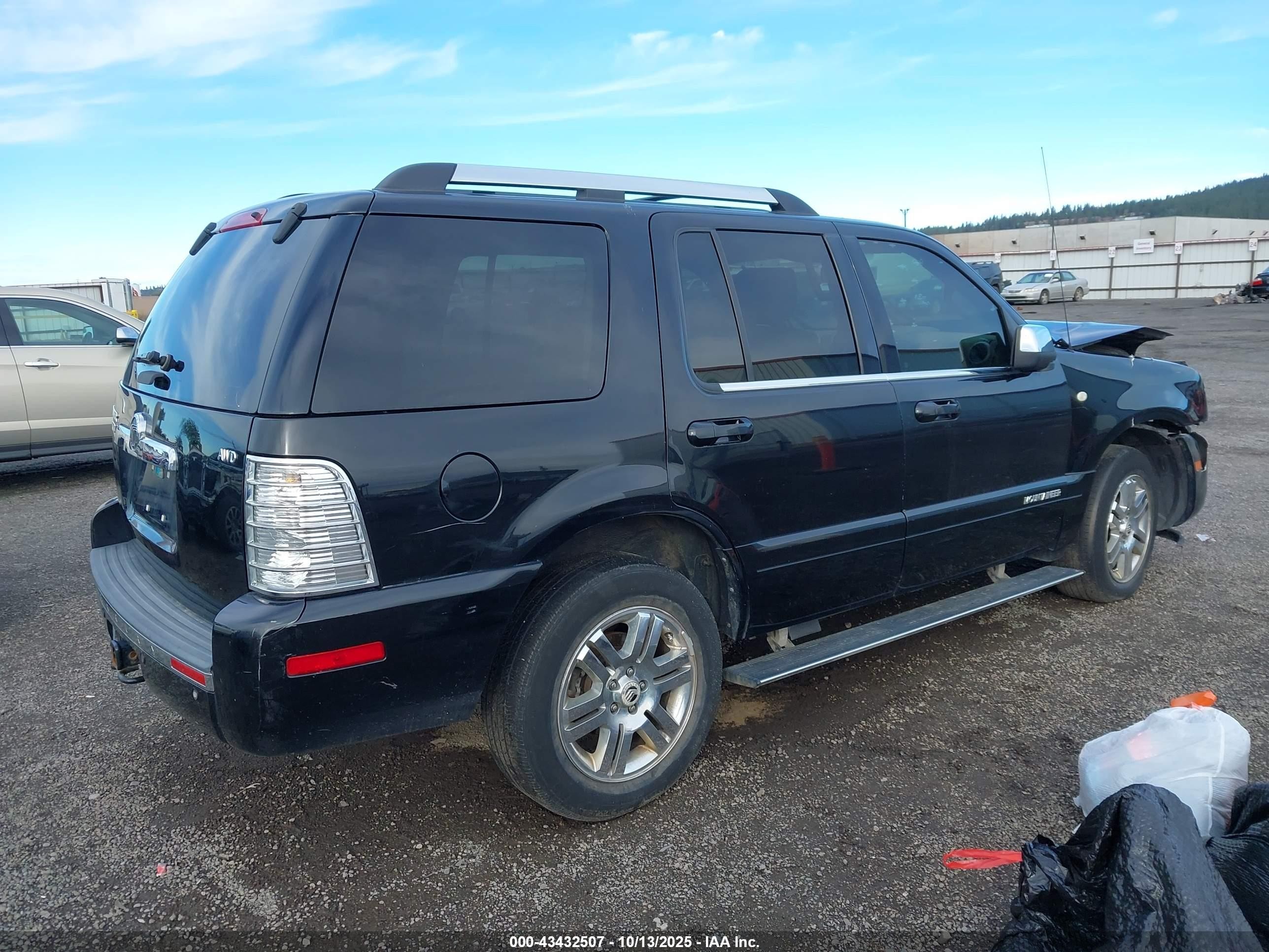 2008 Mercury Mountaineer Premier Black vin: 4M2EU48E28UJ03128
