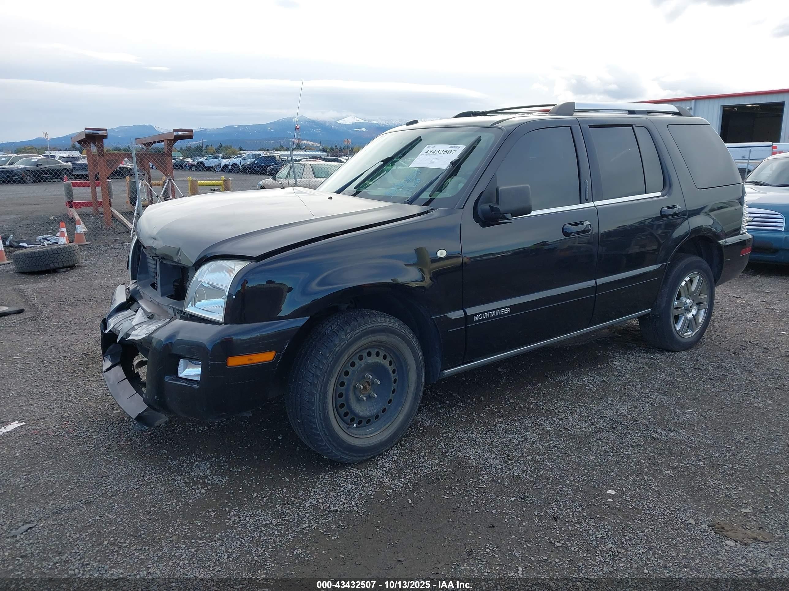2008 Mercury Mountaineer Premier Black vin: 4M2EU48E28UJ03128
