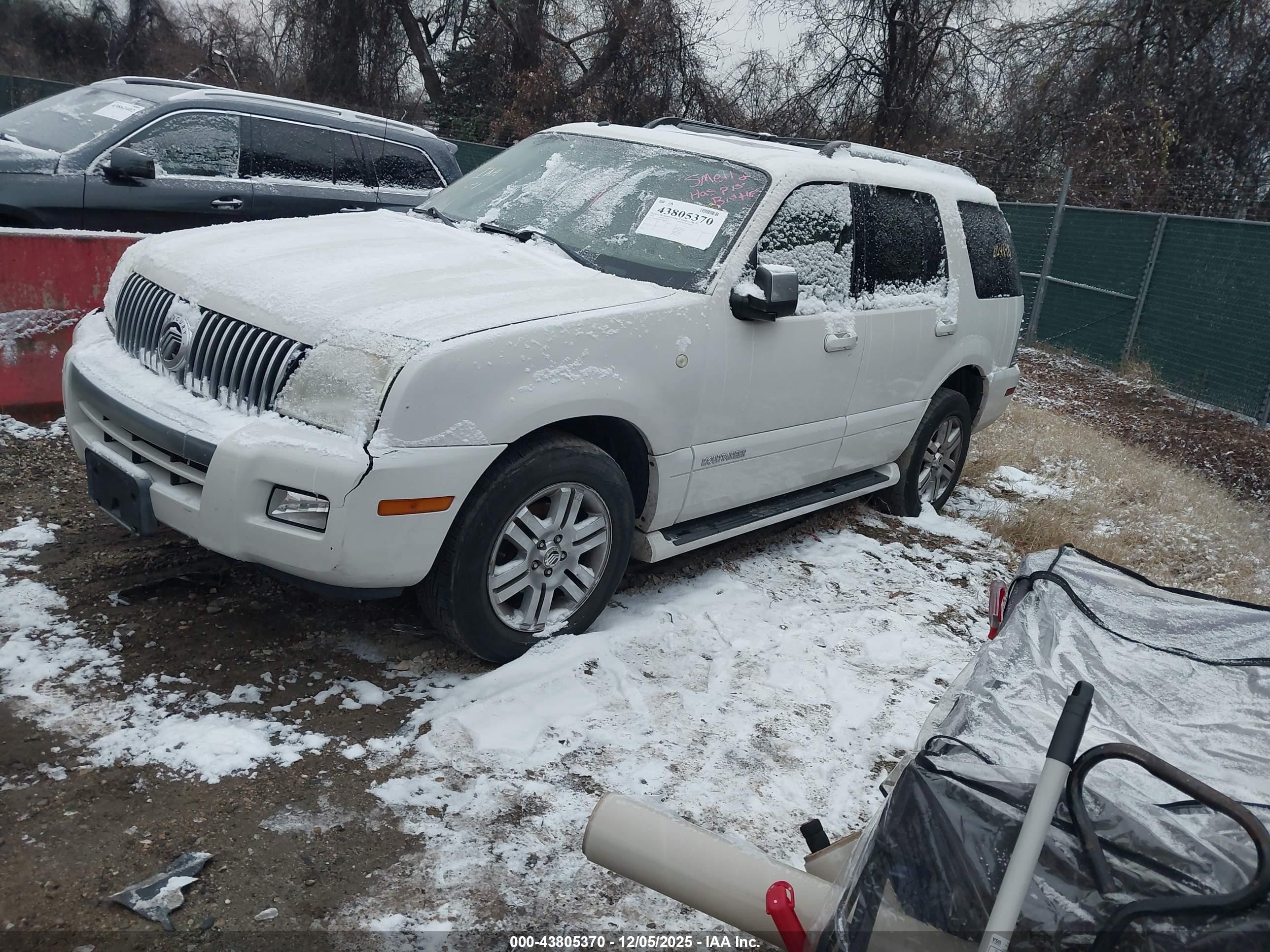 2008 Mercury Mountaineer Premier White vin: 4M2EU48E68UJ04198