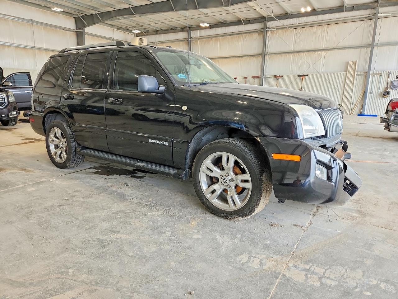 2009 Mercury Mountaineer Premier Черный vin: 4M2EU48E69UJ00086