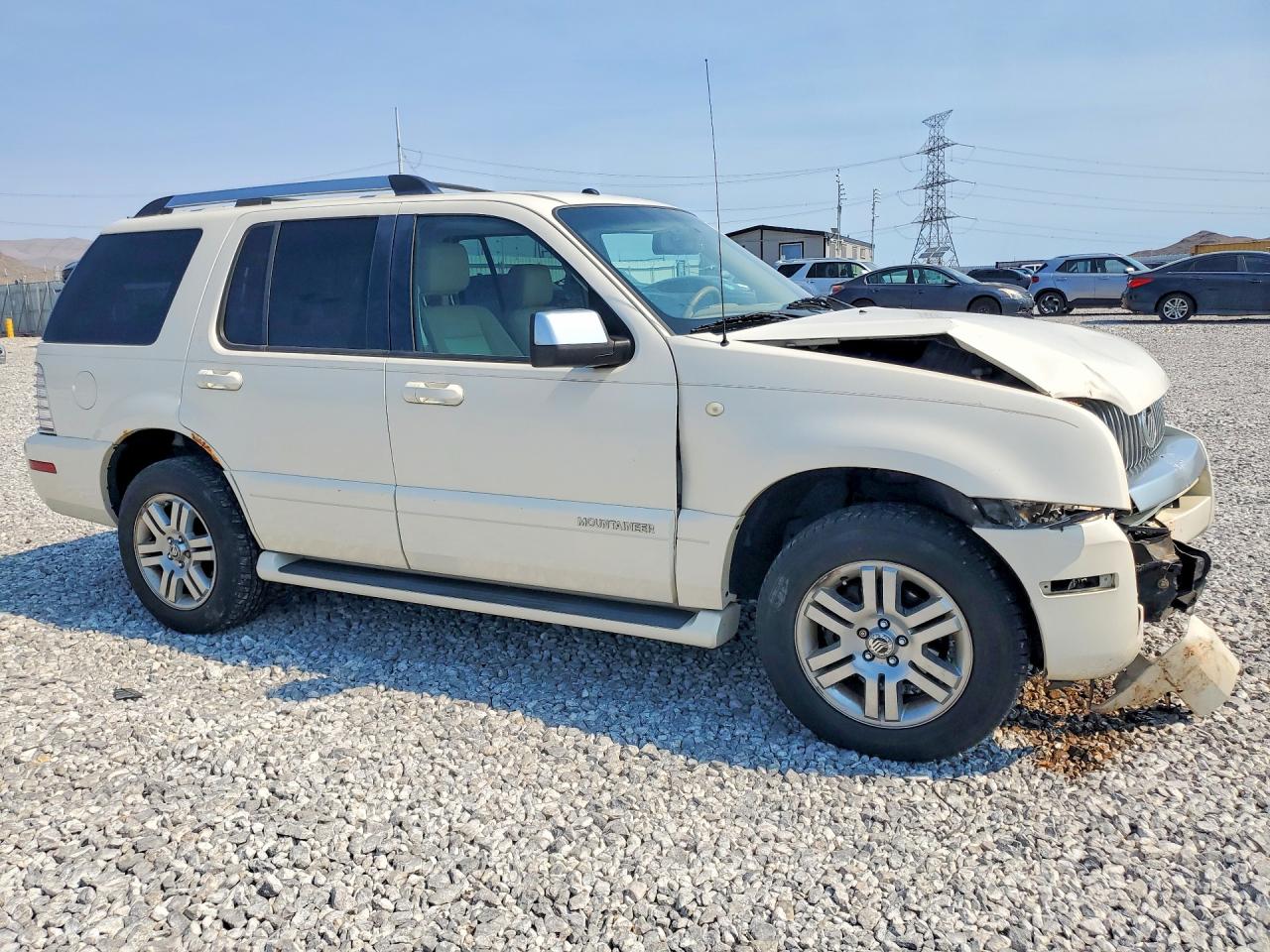 2007 Mercury Mountaineer Premier White vin: 4M2EU48E77UJ11353