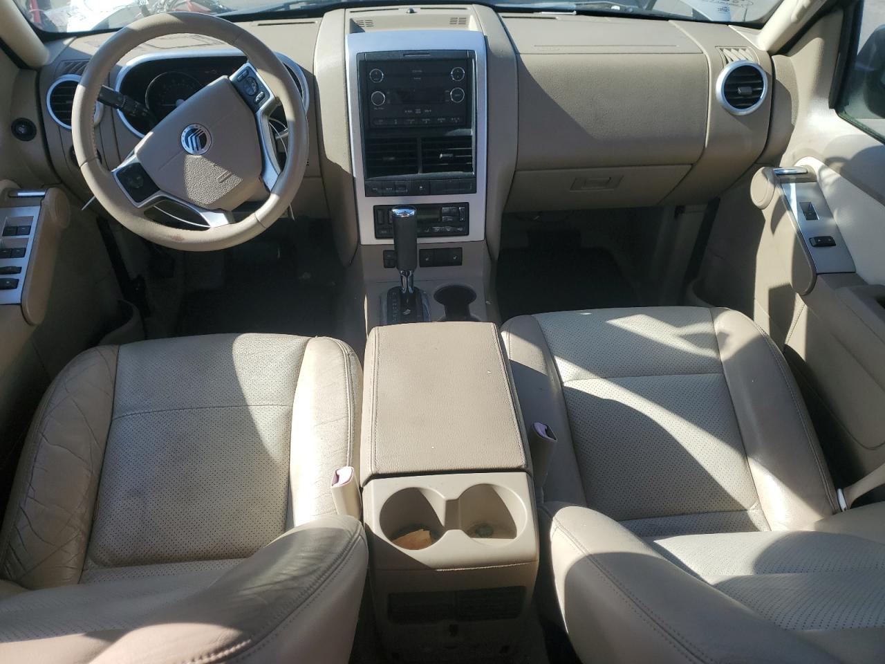 2008 Mercury Mountaineer Premier White vin: 4M2EU48E78UJ17428