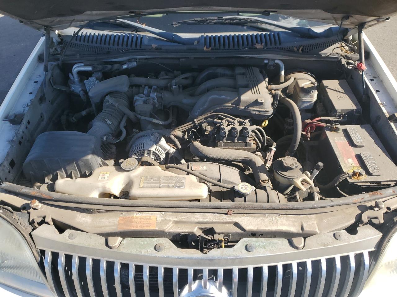 2008 Mercury Mountaineer Premier White vin: 4M2EU48E78UJ17428