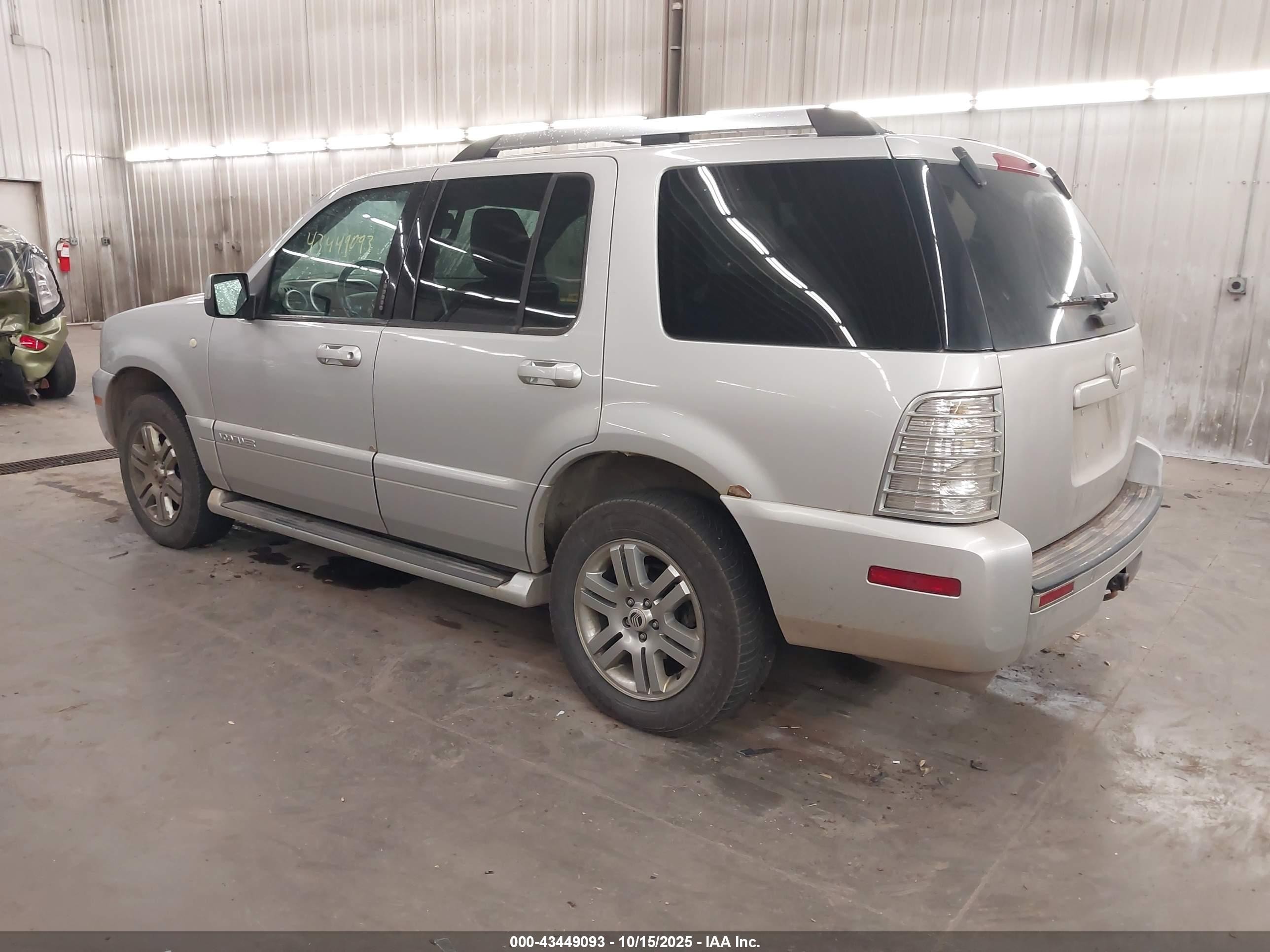 2009 Mercury Mountaineer Premier Silver vin: 4M2EU48E79UJ01389
