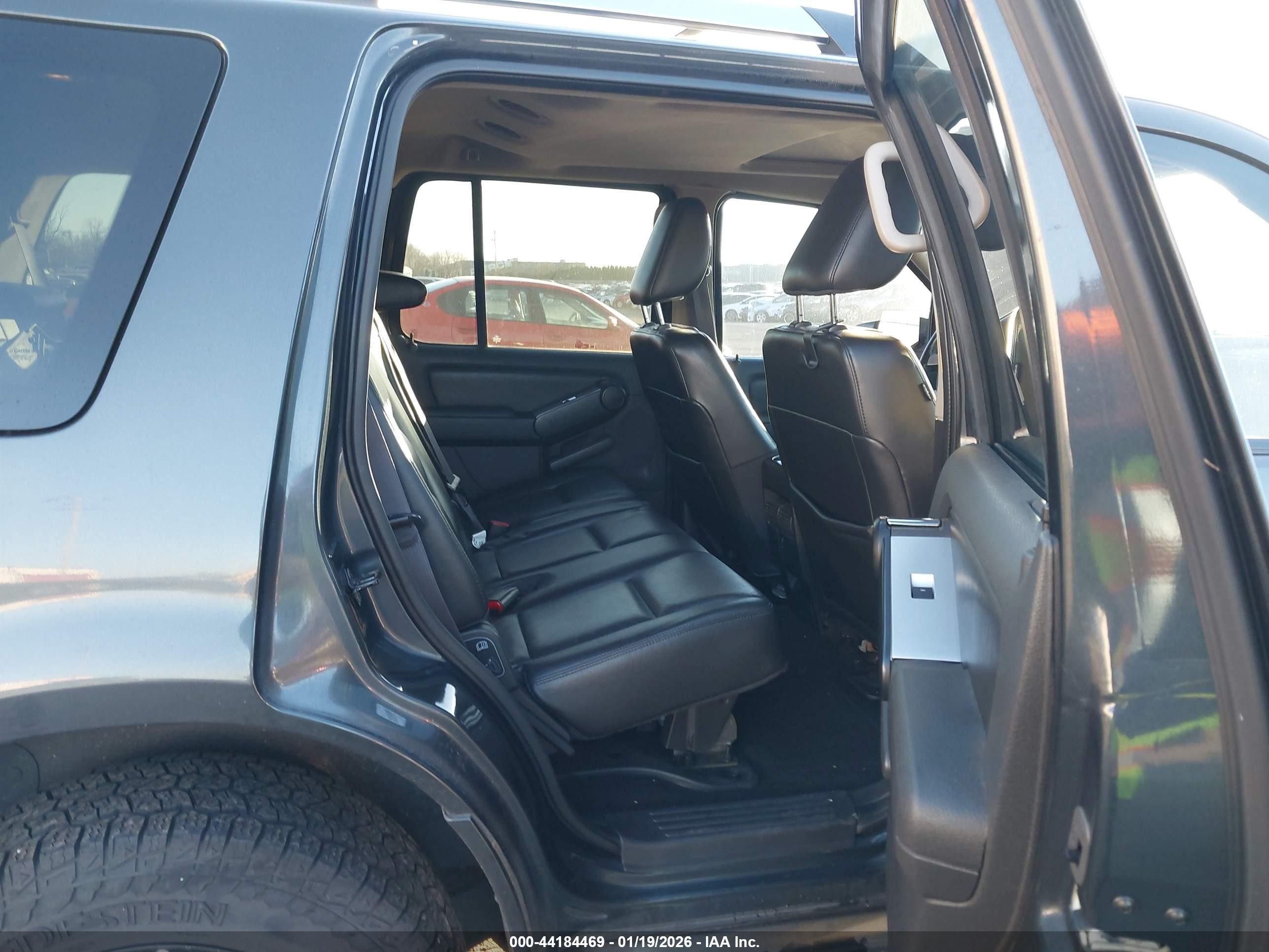 2009 Mercury Mountaineer Premier Gray vin: 4M2EU48E79UJ01635