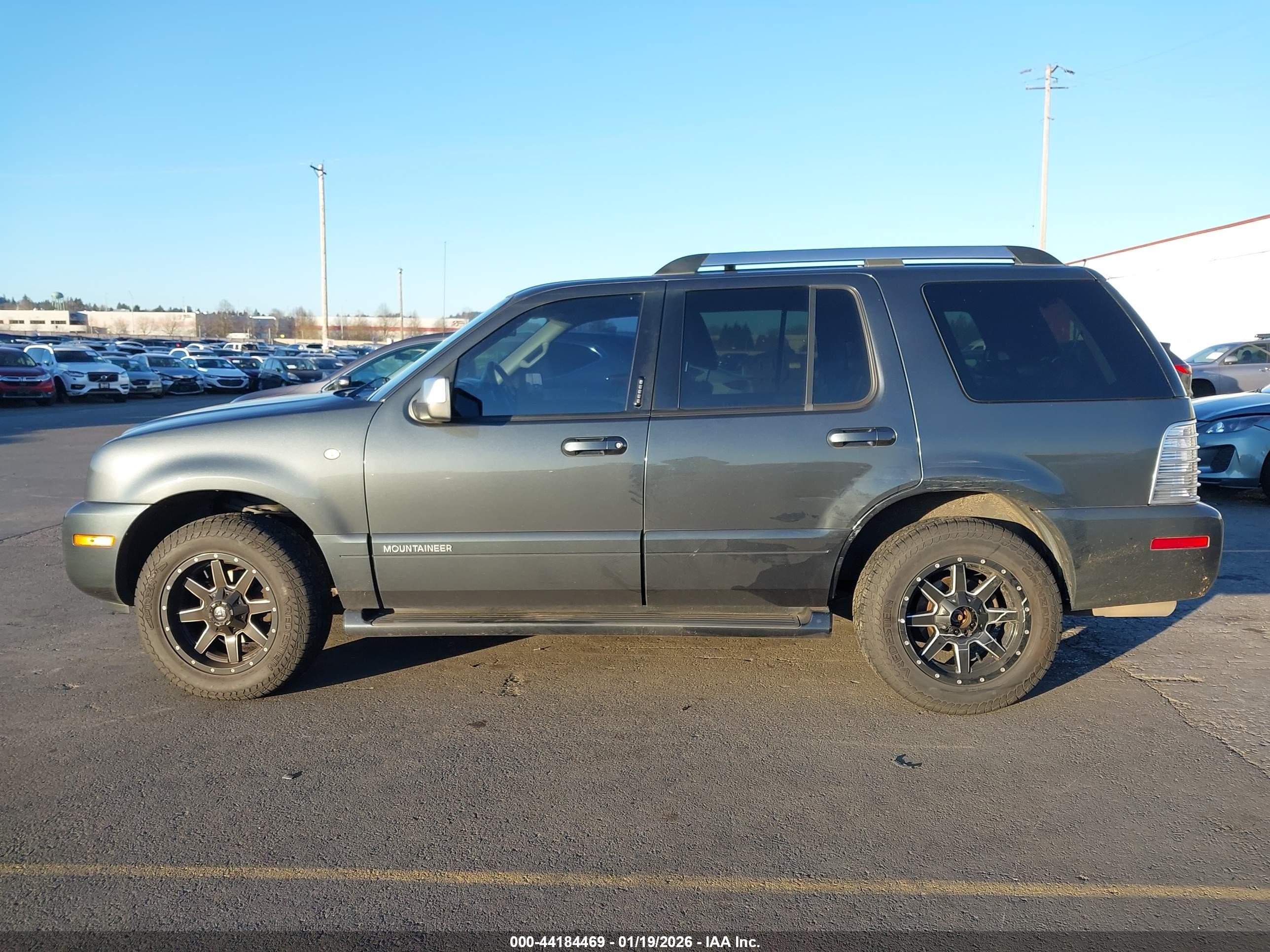 2009 Mercury Mountaineer Premier Gray vin: 4M2EU48E79UJ01635