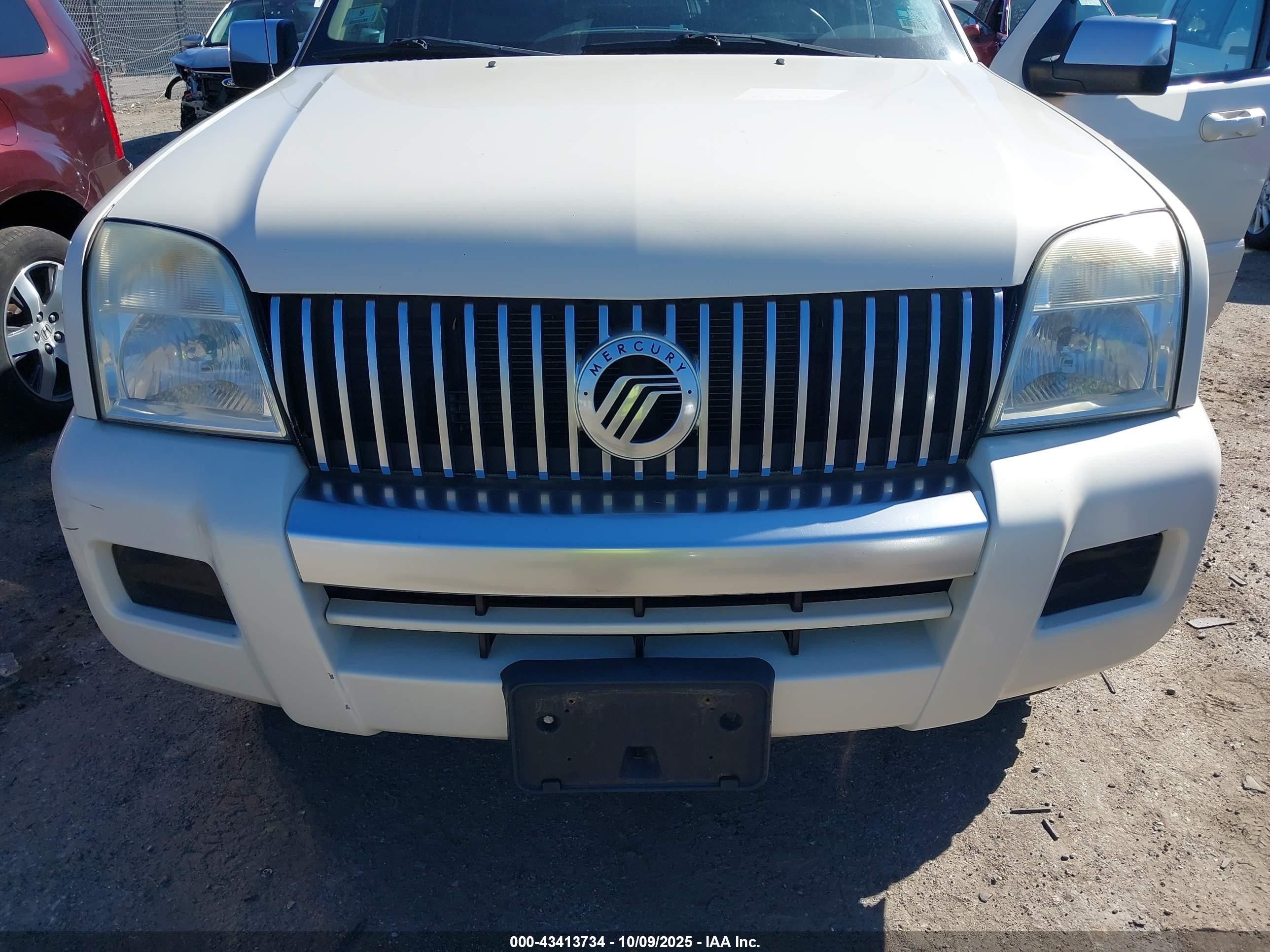 2007 Mercury Mountaineer Premier White vin: 4M2EU48E97UJ06686