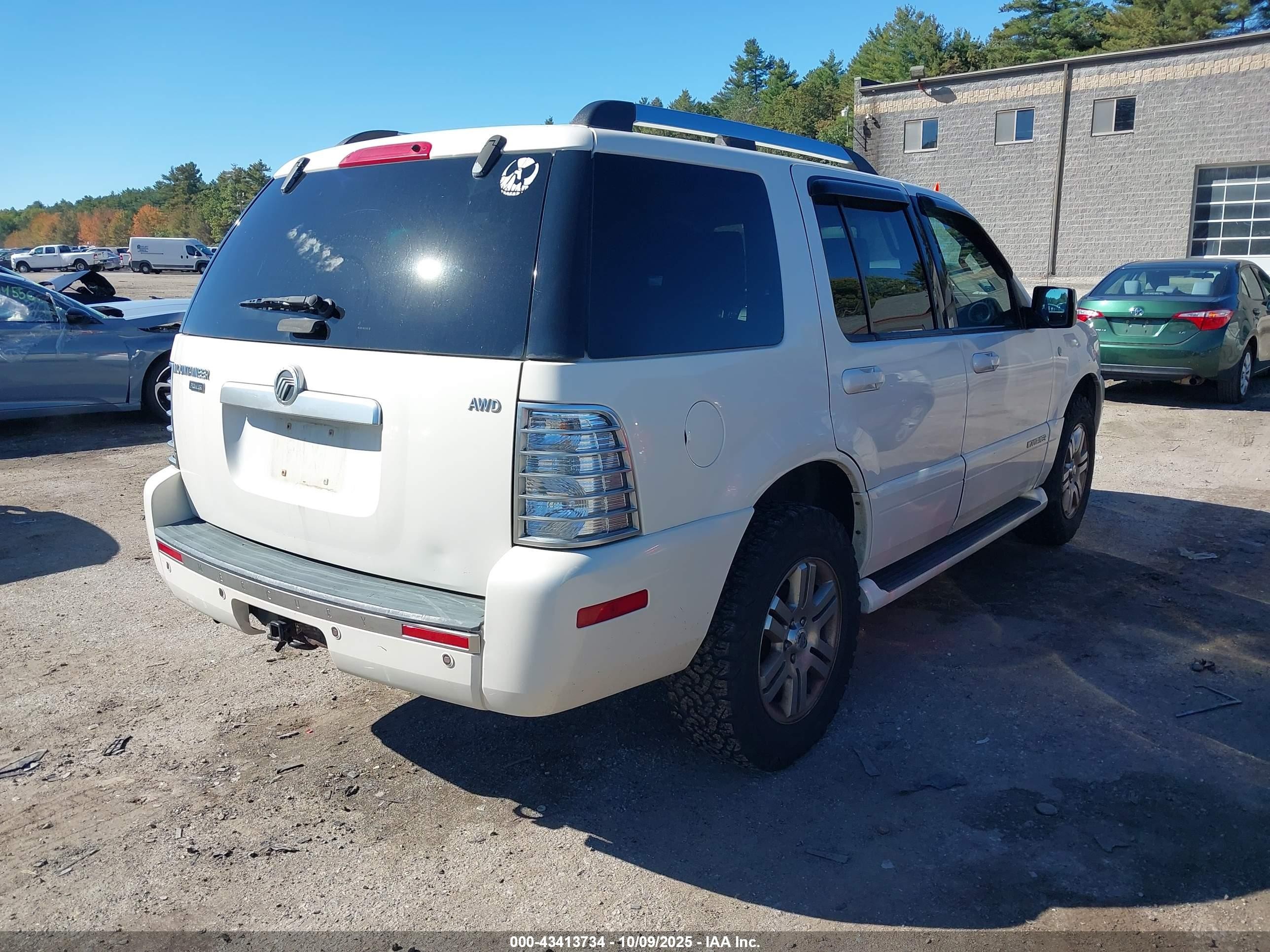 2007 Mercury Mountaineer Premier White vin: 4M2EU48E97UJ06686