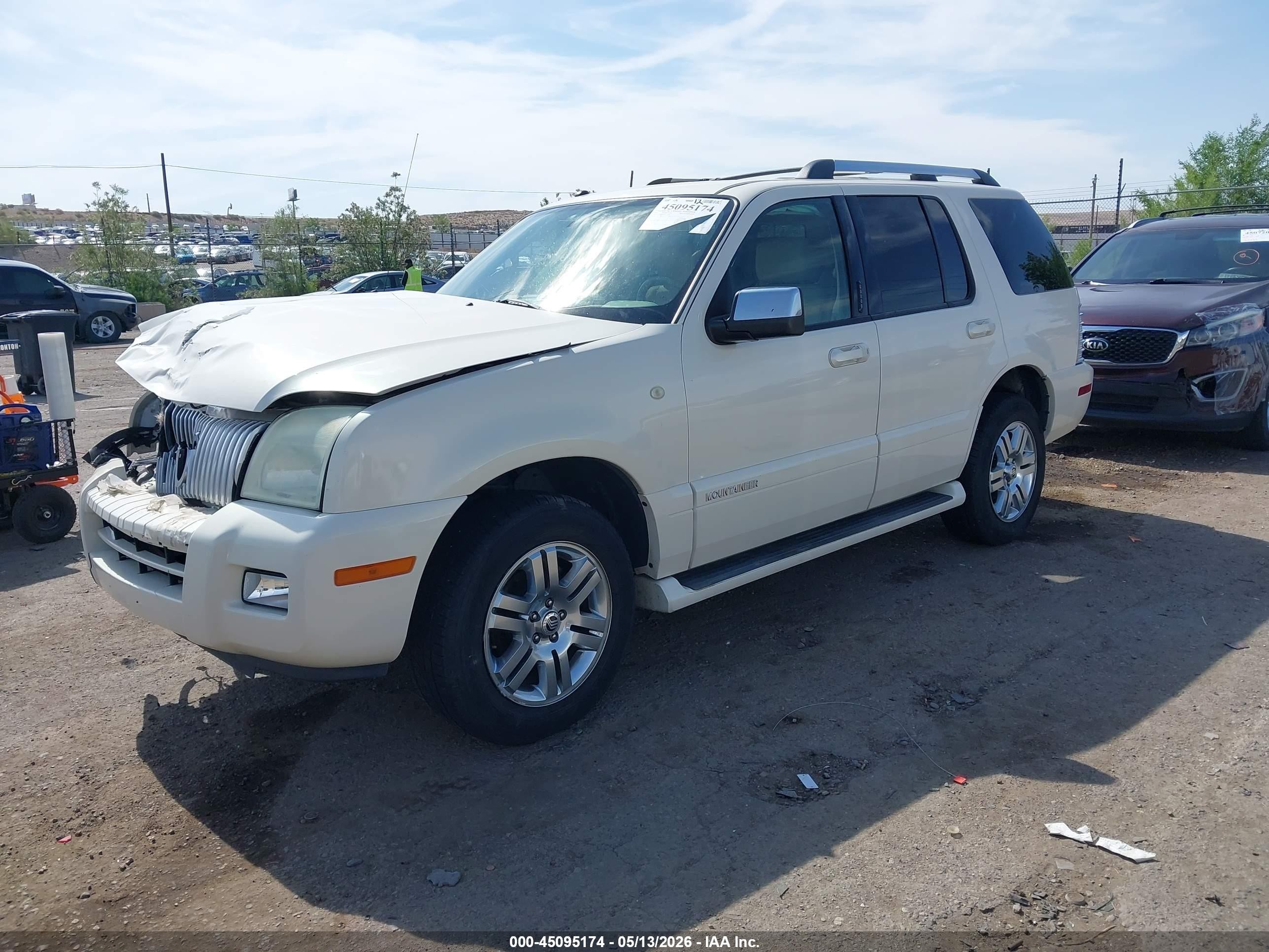 2007 Mercury Mountaineer Premier White vin: 4M2EU48E97UJ11418