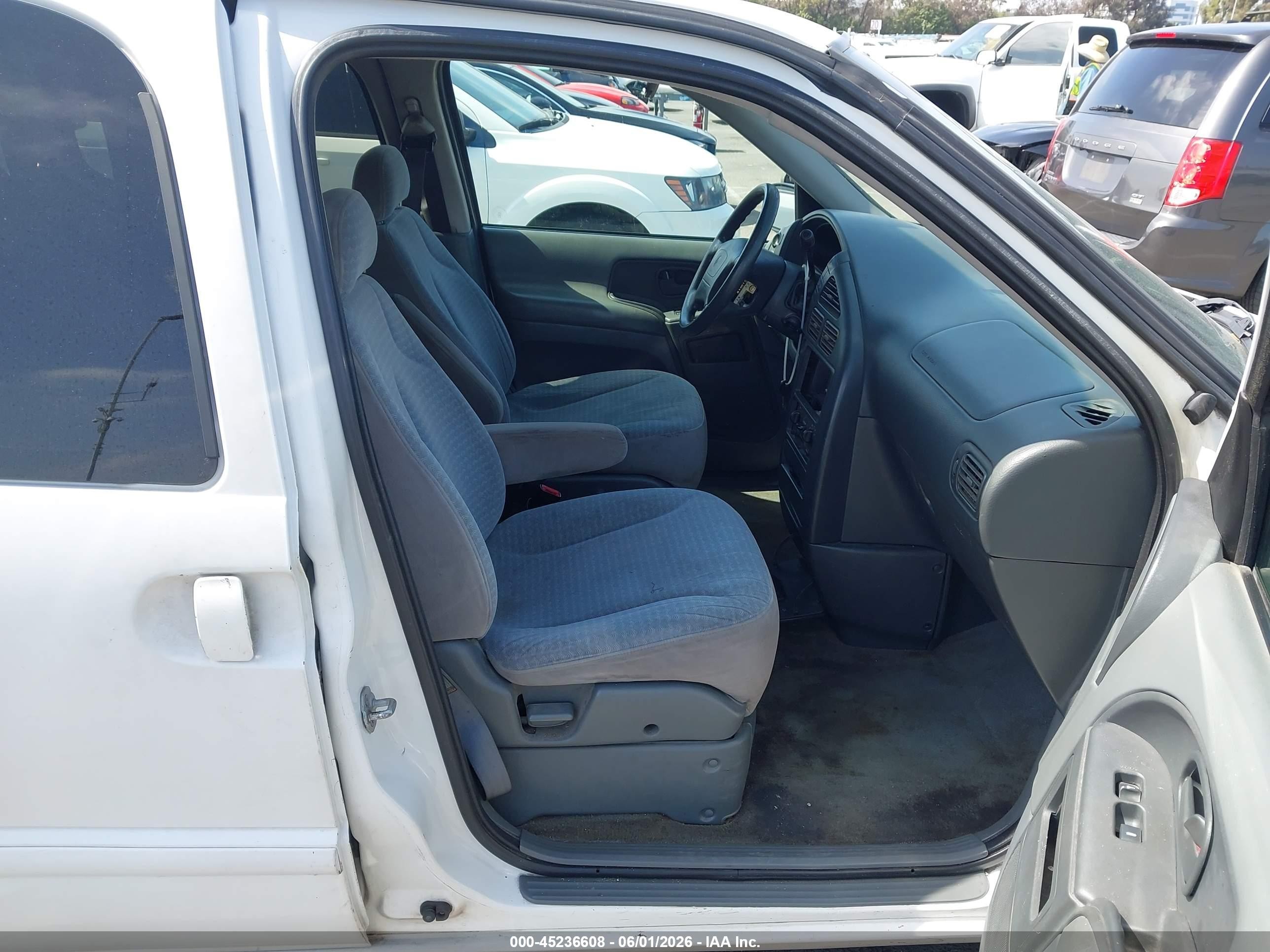 2000 Mercury Villager   White vin: 4M2XV11T4YDJ17142
