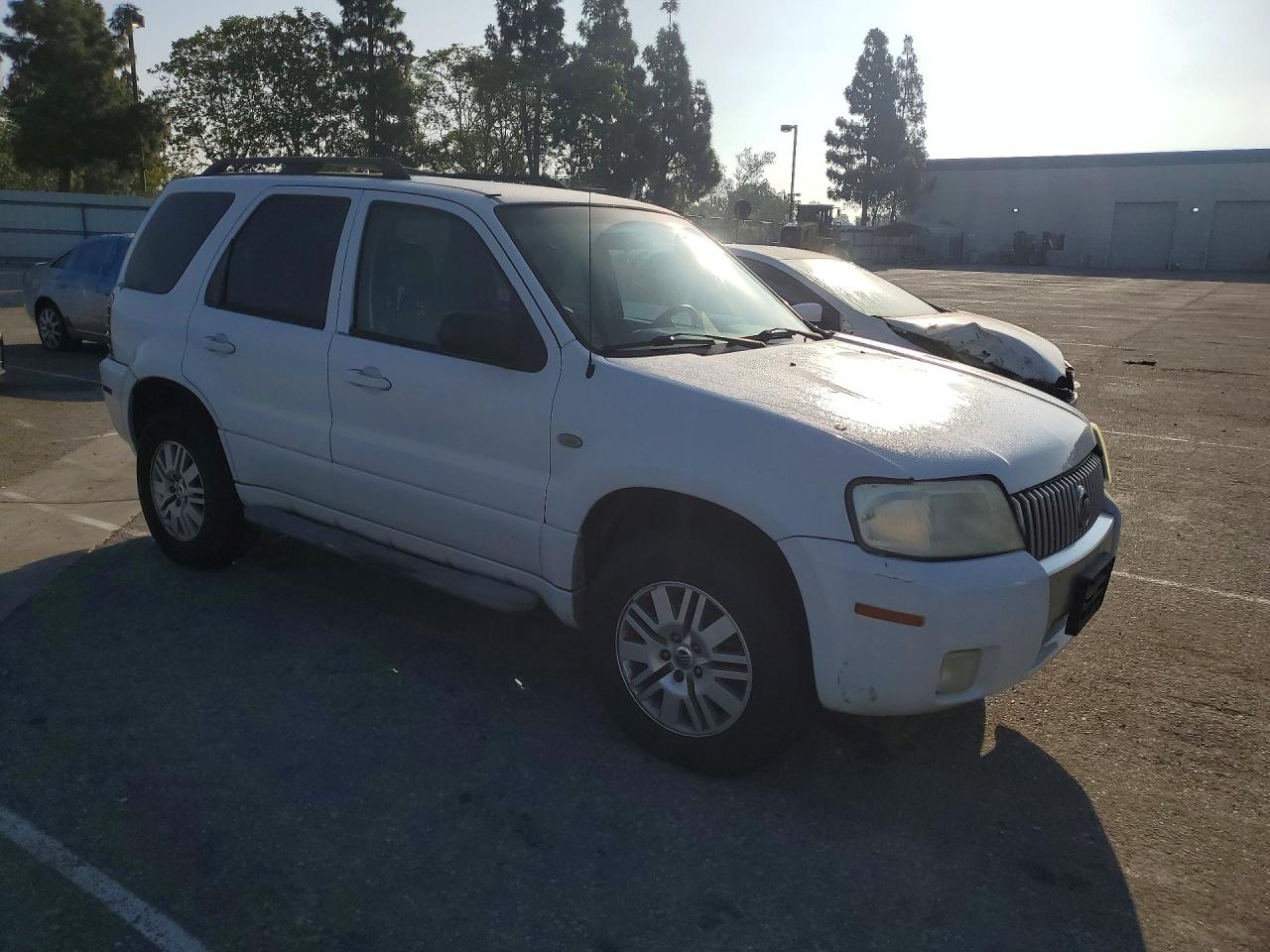 2005 Mercury Mariner White vin: 4M2YU56105DJ33579