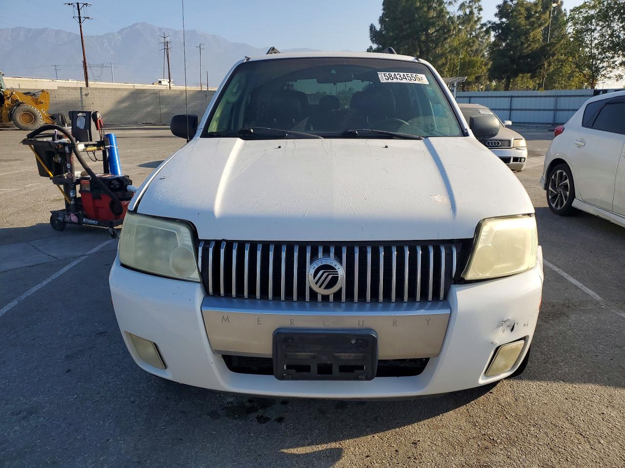 2005 Mercury Mariner White vin: 4M2YU56105DJ33579