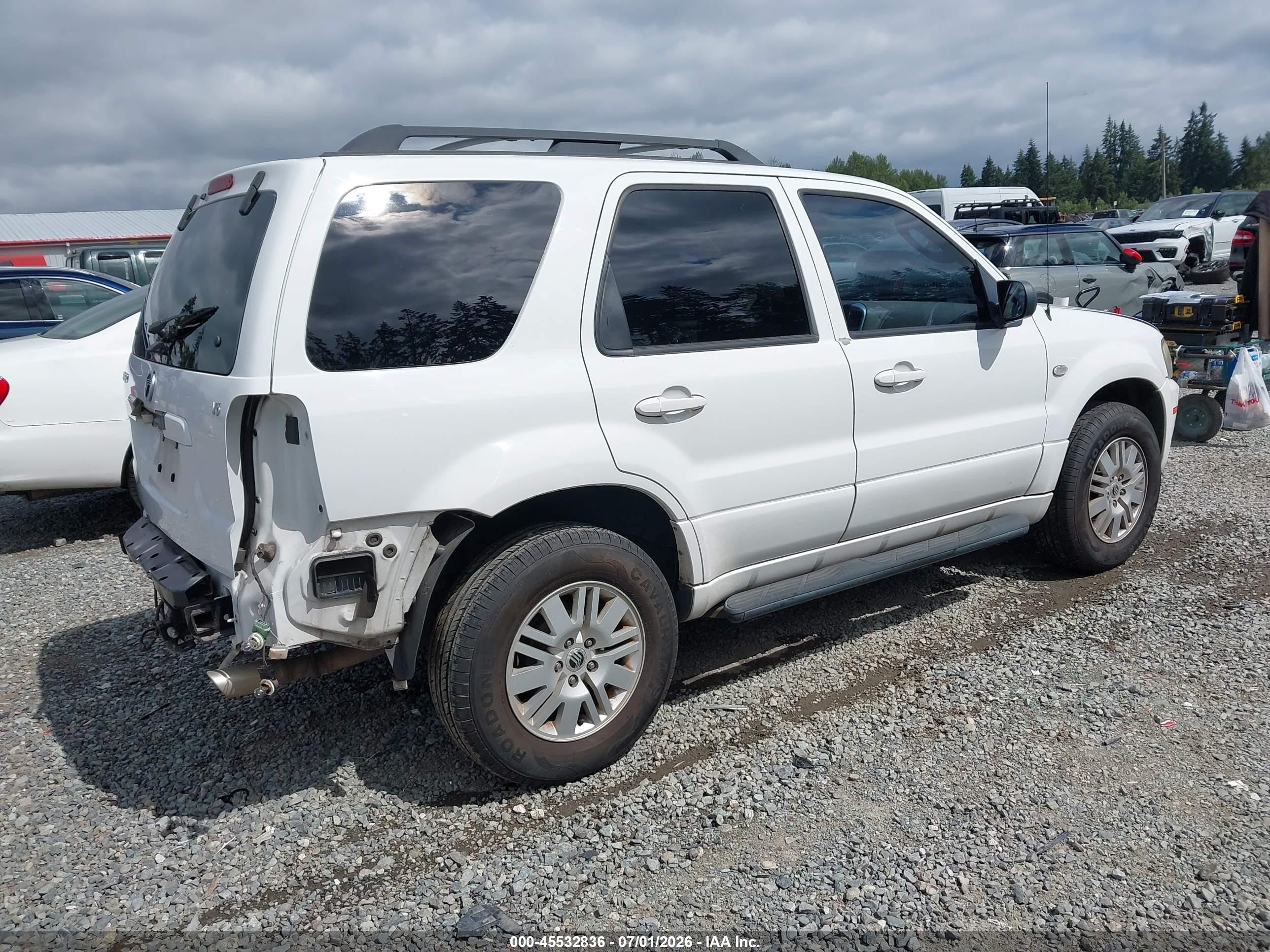 2005 Mercury Mariner Luxury/premier White vin: 4M2YU56175DJ09666