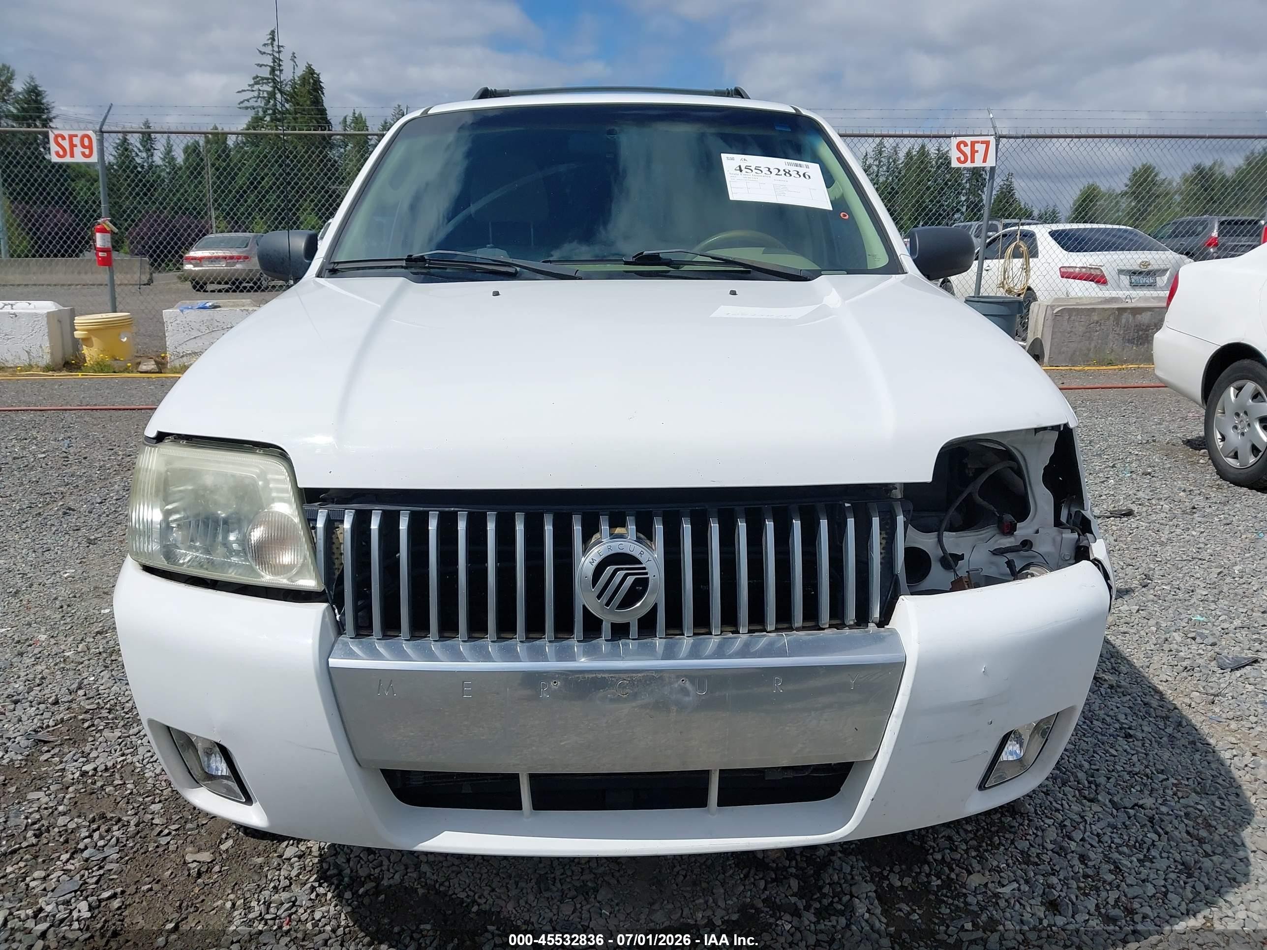 2005 Mercury Mariner Luxury/premier White vin: 4M2YU56175DJ09666