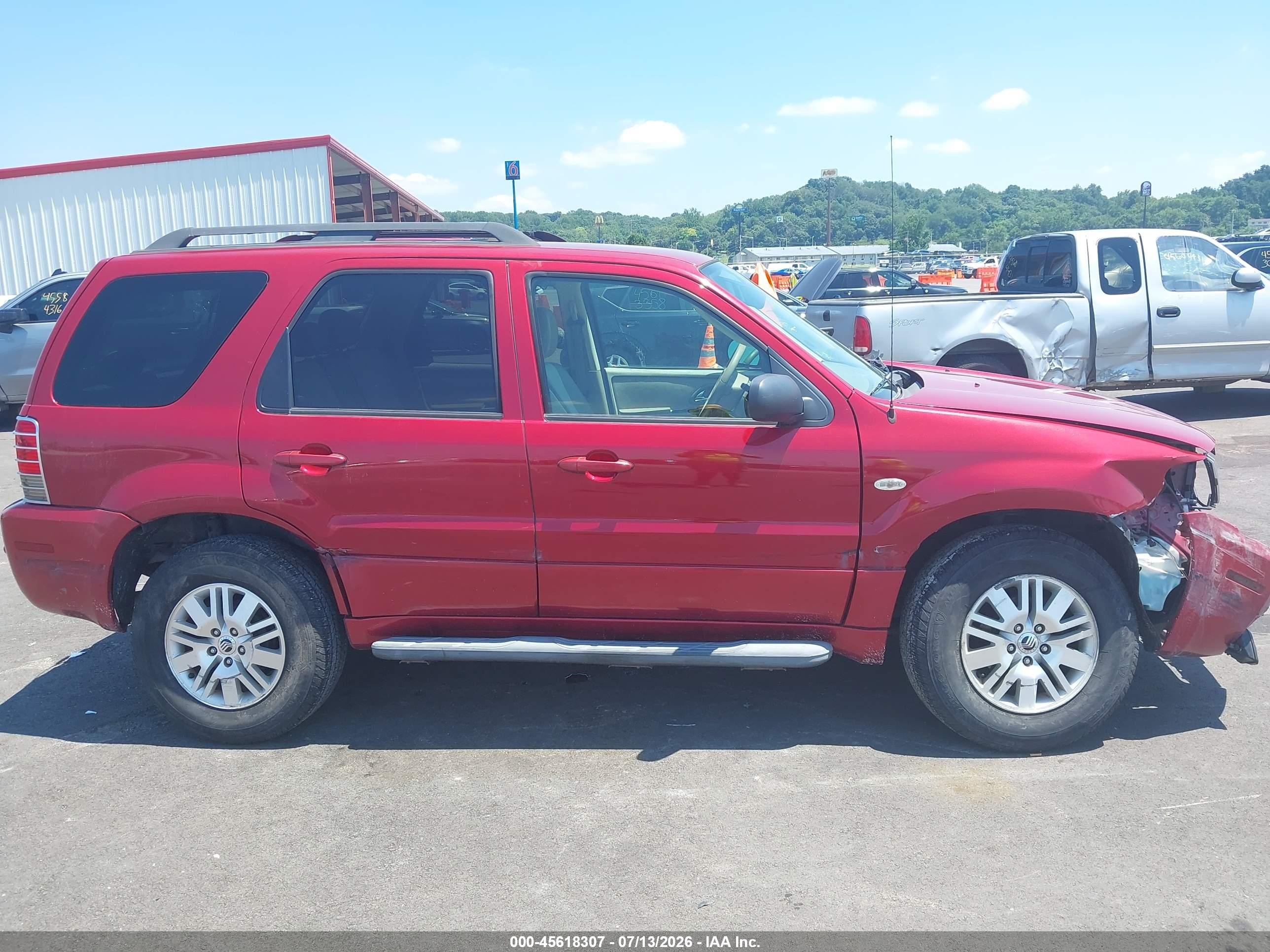 2006 Mercury Mariner Luxury/premier Red vin: 4M2YU56186KJ03615