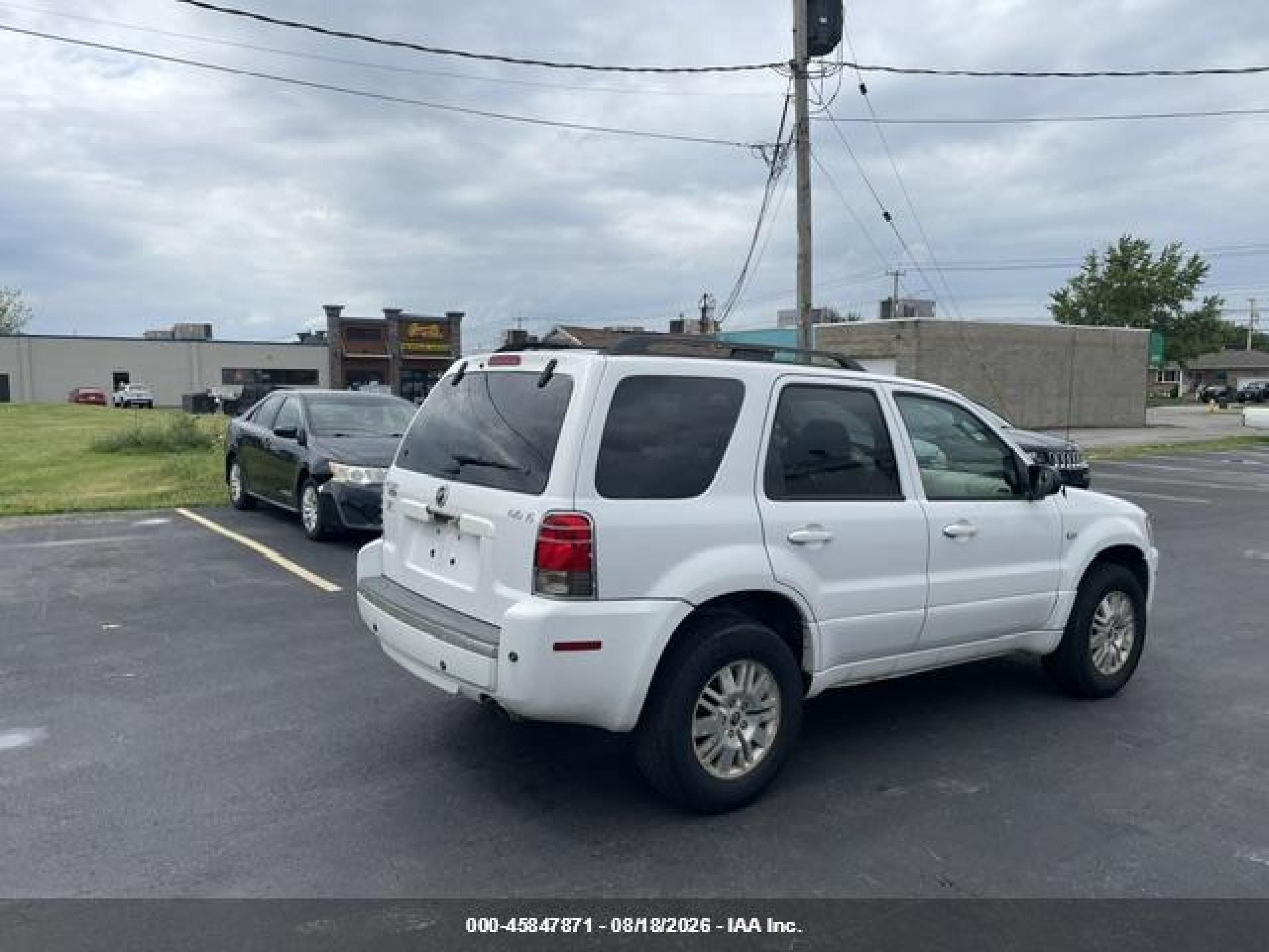 2005 Mercury Mariner   White vin: 4M2YU57105DJ14366