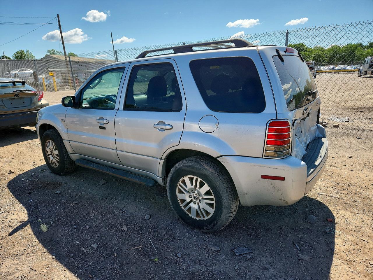 2005 Mercury Mariner Silver vin: 4M2YU57115DJ15199