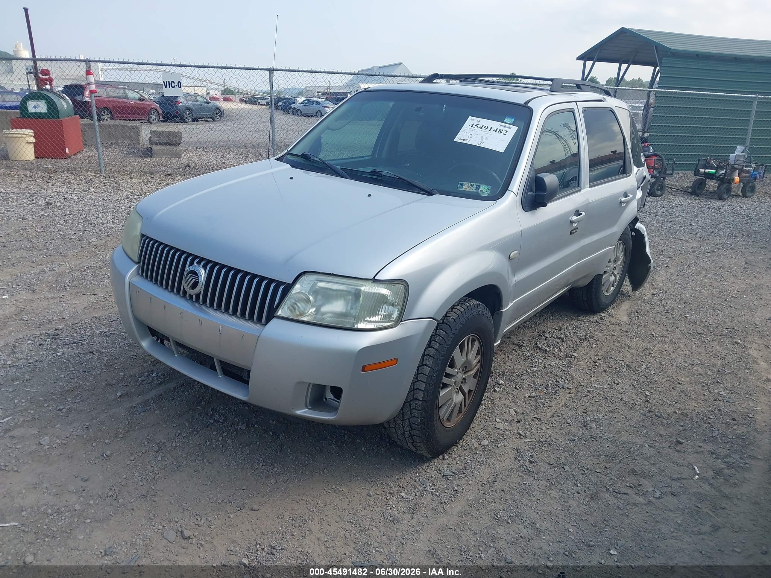 2005 Mercury Mariner   Silver vin: 4M2YU57115DJ17597