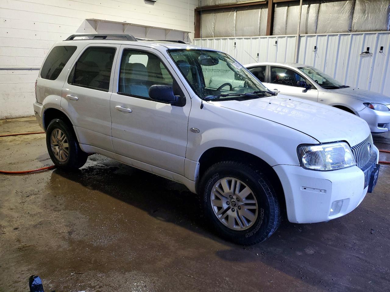 2006 Mercury Mariner White vin: 4M2YU57146DJ00892