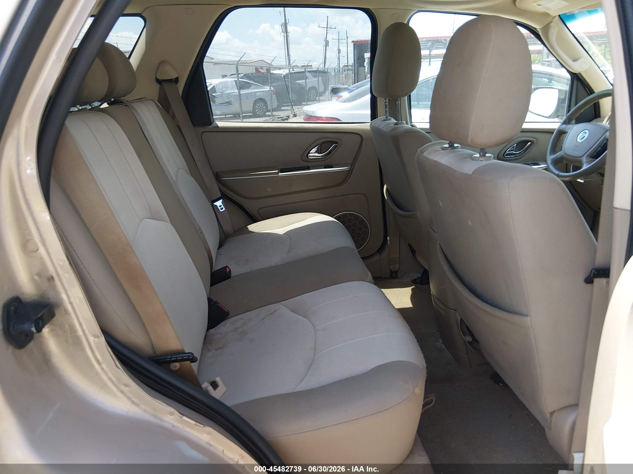 2007 Mercury Mariner Convenience Gold vin: 4M2YU80Z57KJ01712