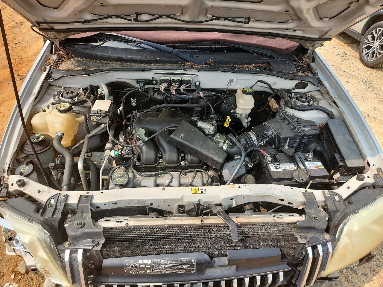 2007 Mercury Mariner Luxury Серебряный vin: 4M2YU81107KJ07264