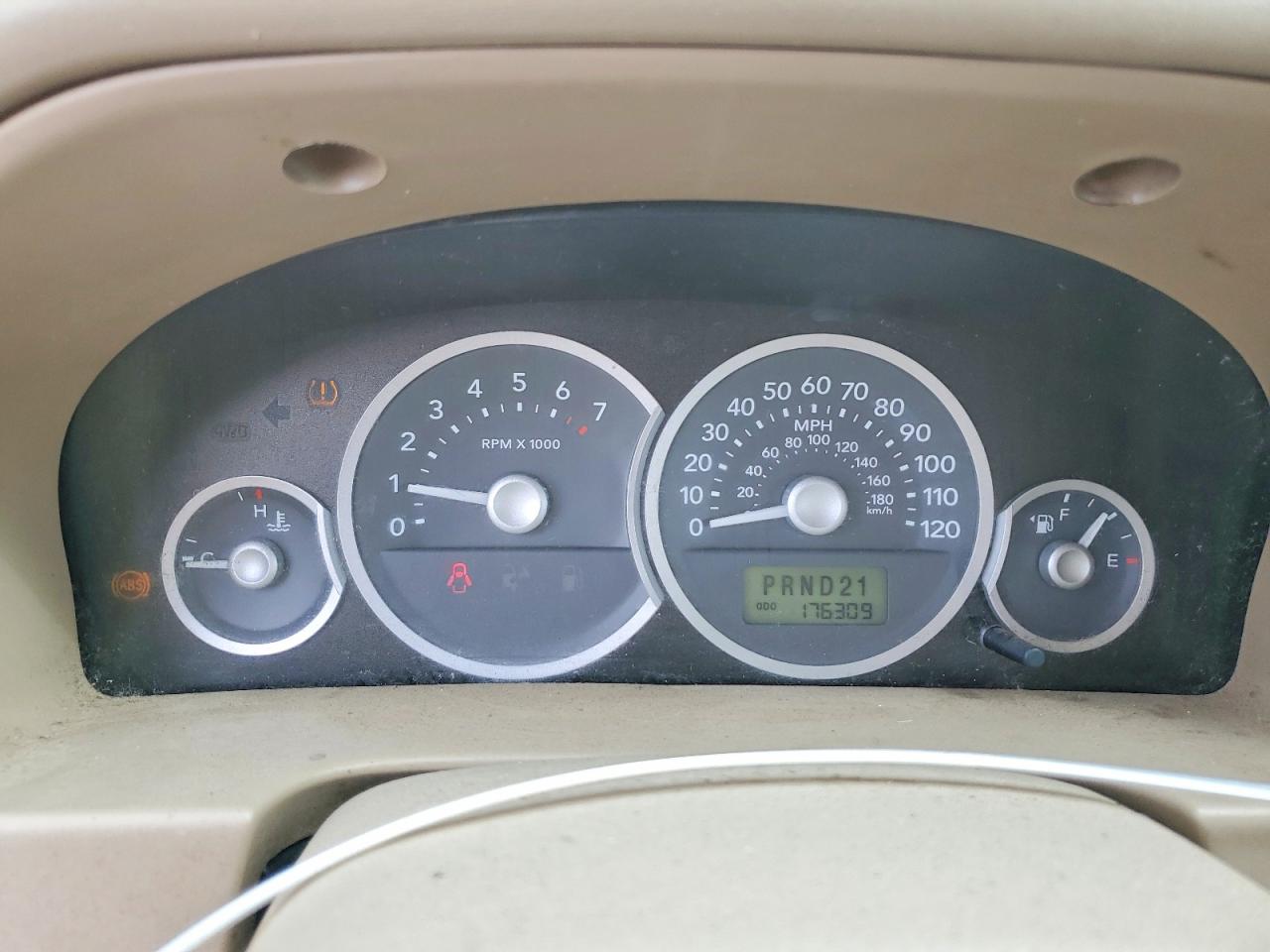 2007 Mercury Mariner Luxury Золотой vin: 4M2YU81117KJ19584