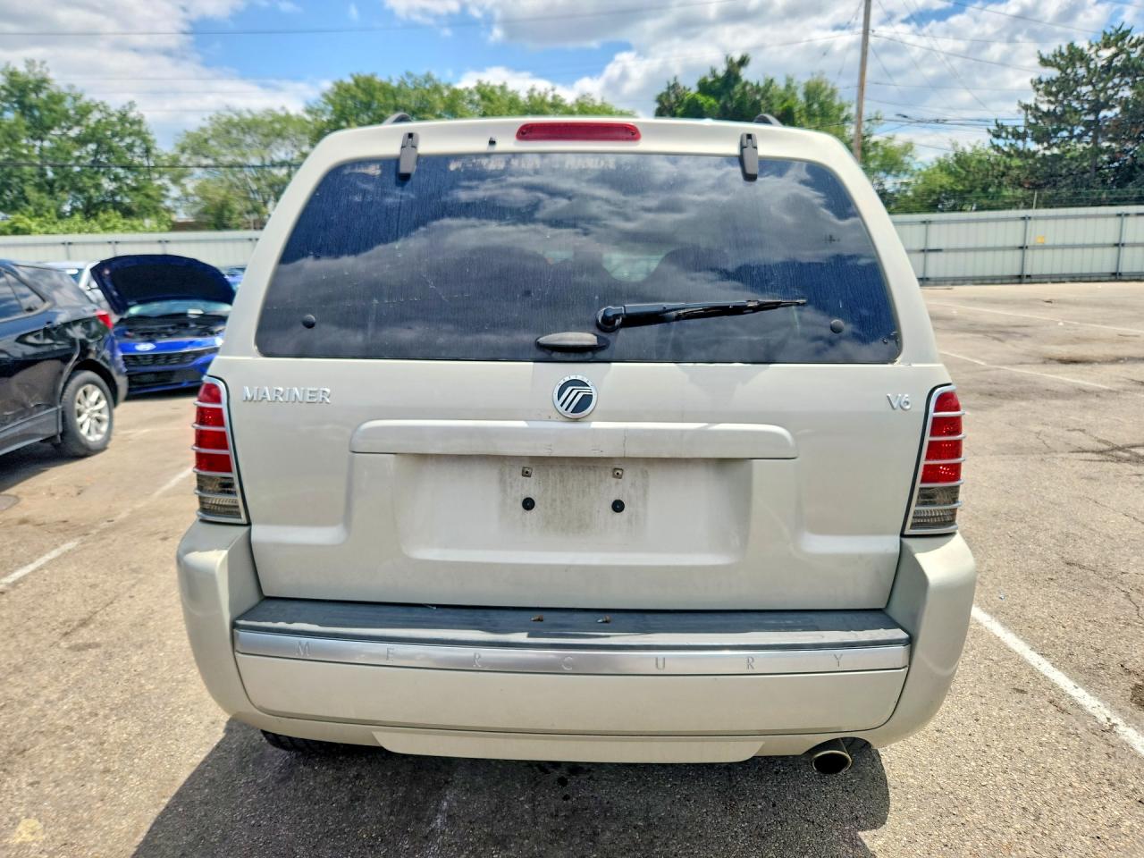 2007 Mercury Mariner Luxury Beige vin: 4M2YU81167KJ00691