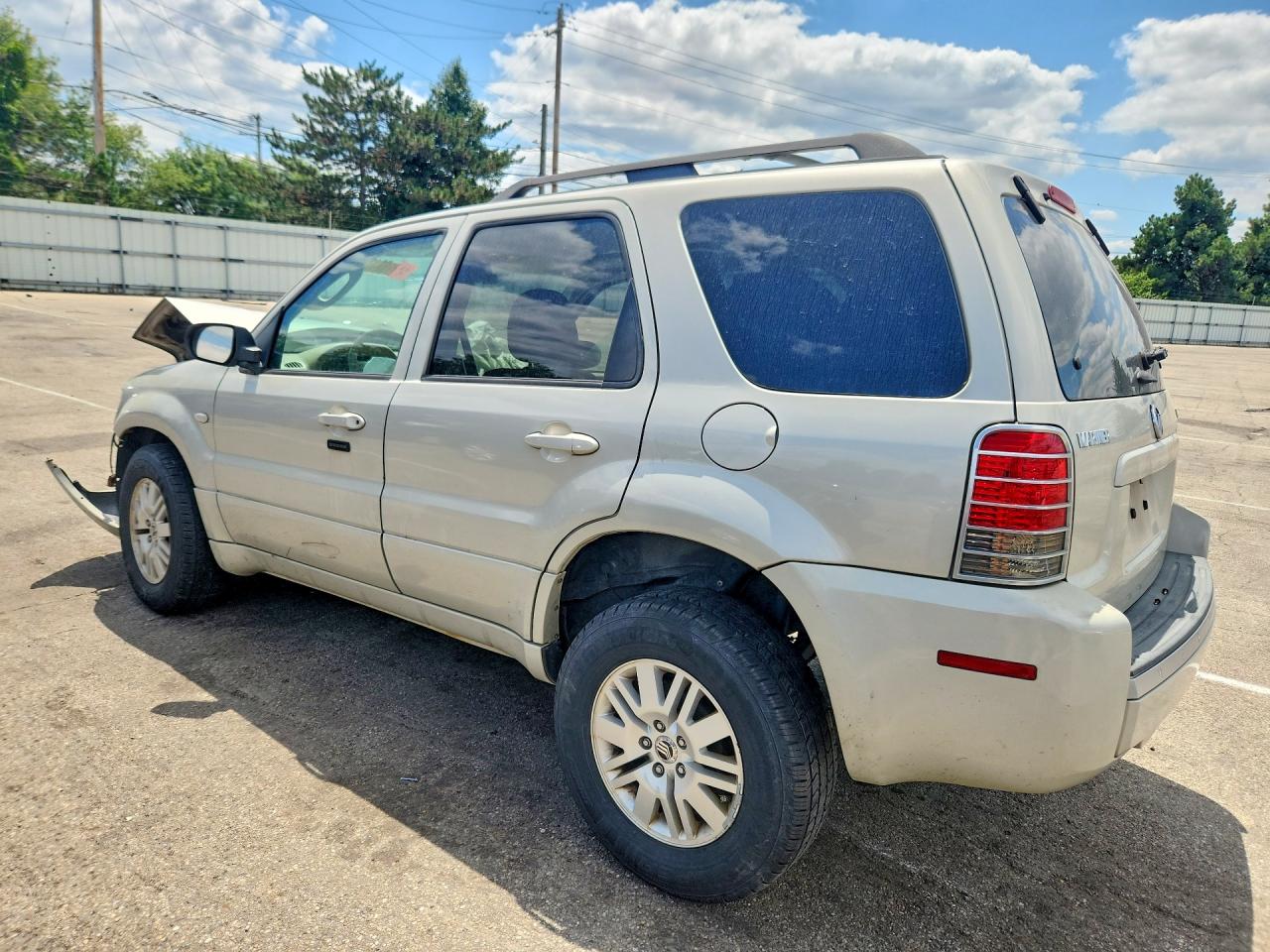 2007 Mercury Mariner Luxury Beige vin: 4M2YU81167KJ00691