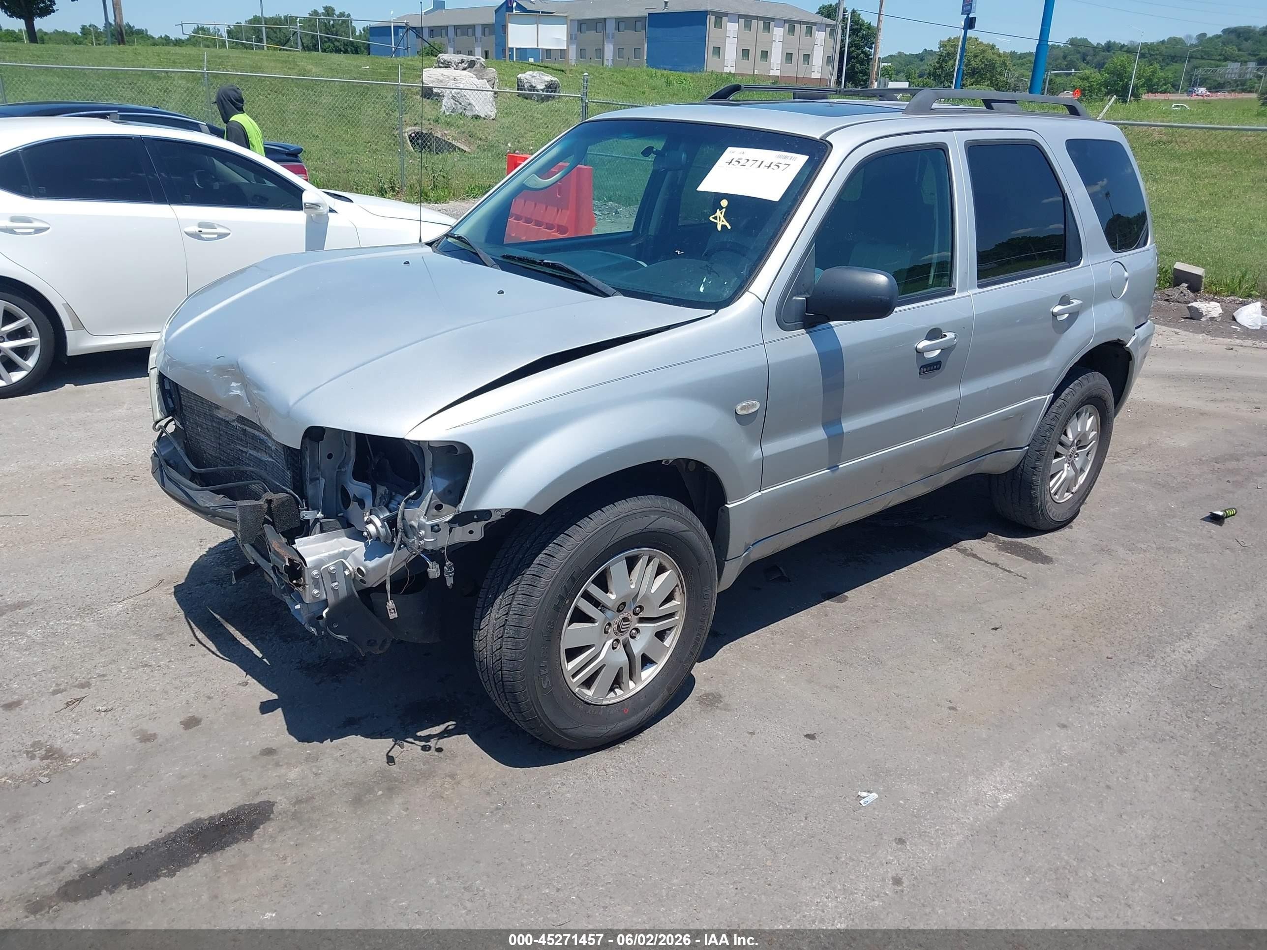 2007 Mercury Mariner Luxury Silver vin: 4M2YU81167KJ03123