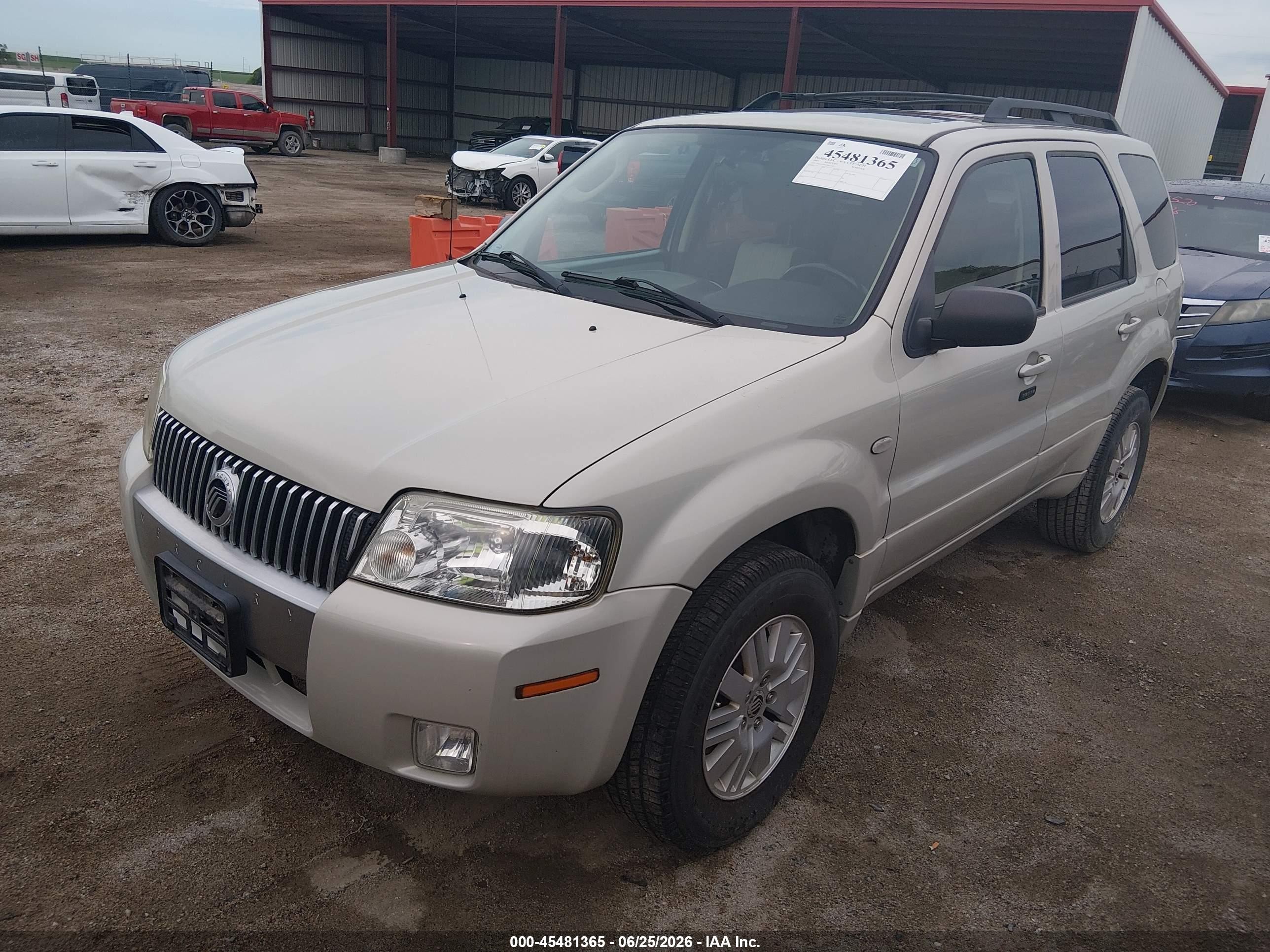 2007 Mercury Mariner Luxury Beige vin: 4M2YU91157KJ12367