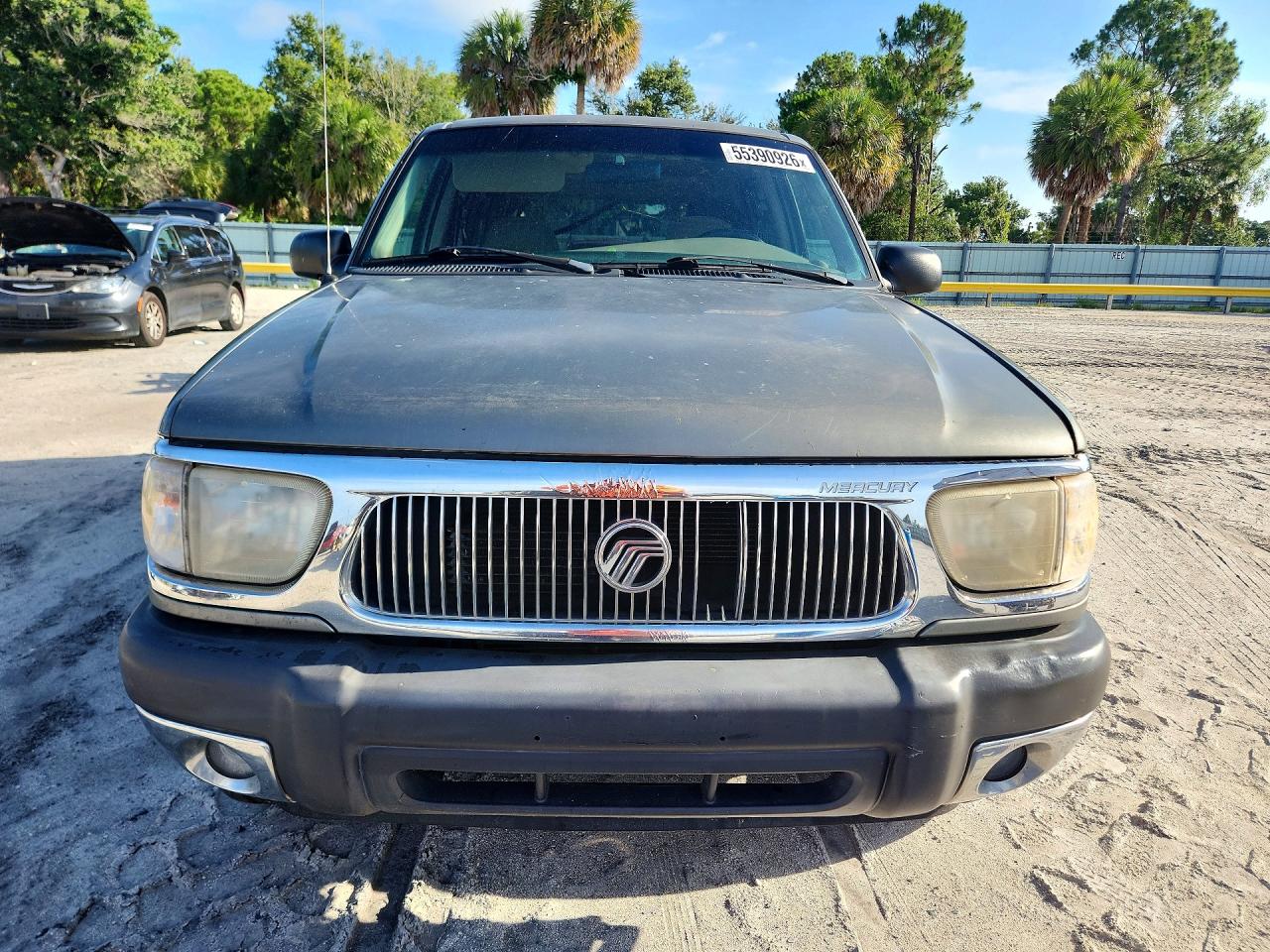 1999 Mercury Mountaineer Green vin: 4M2ZU52P1XUJ31129