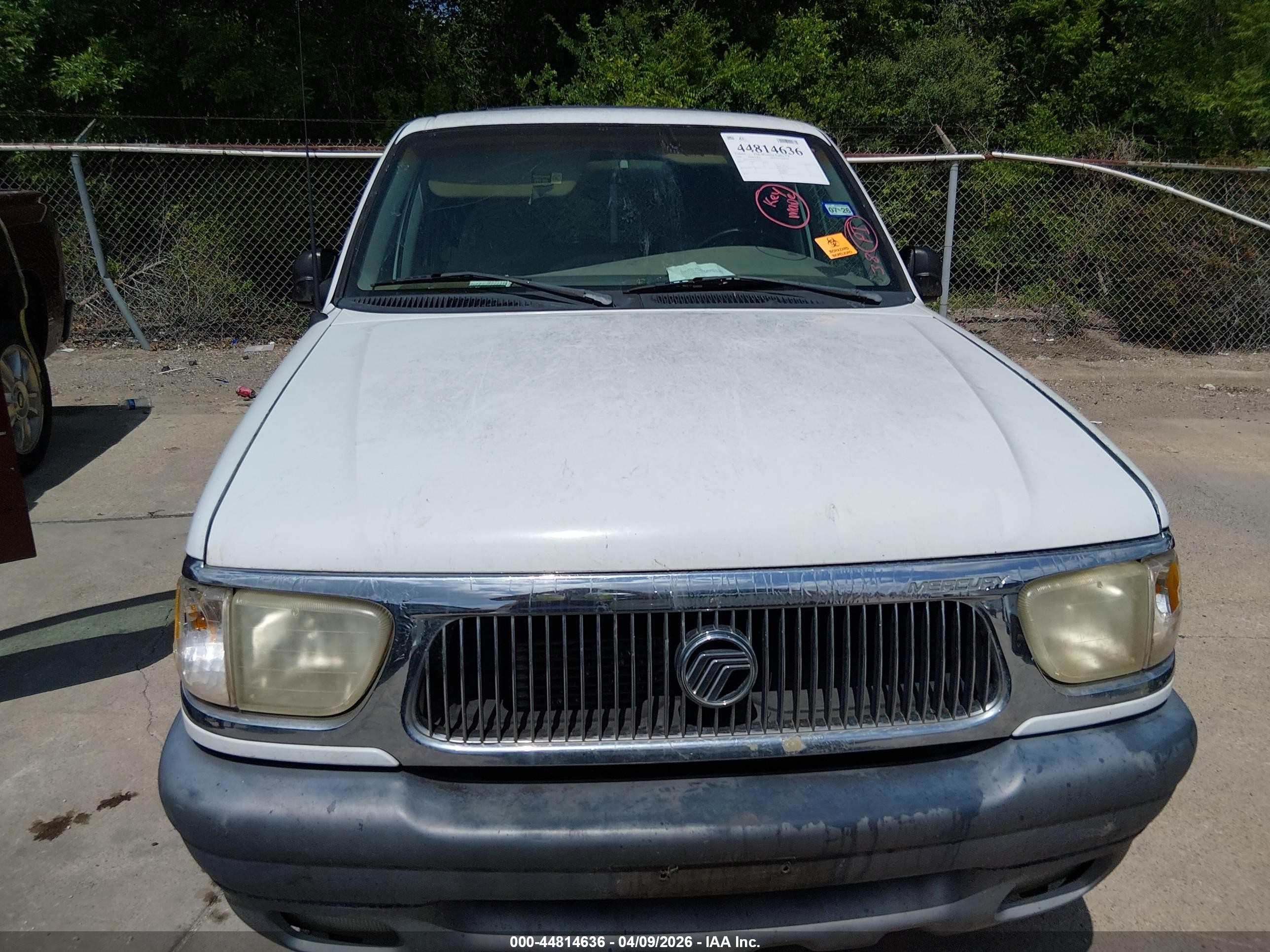 1998 Mercury Mountaineer   White vin: 4M2ZU52P2WUJ10272