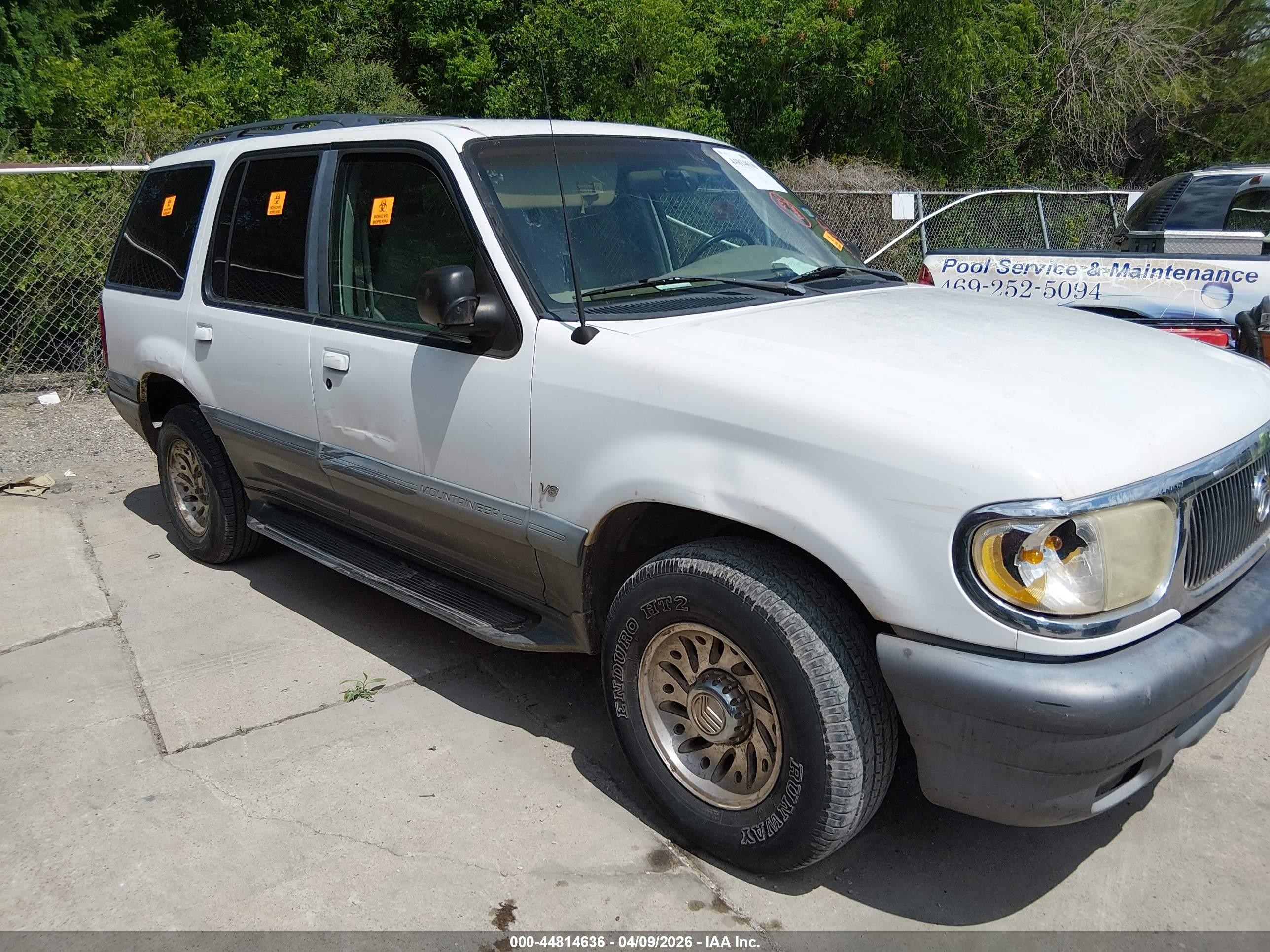 1998 Mercury Mountaineer   White vin: 4M2ZU52P2WUJ10272