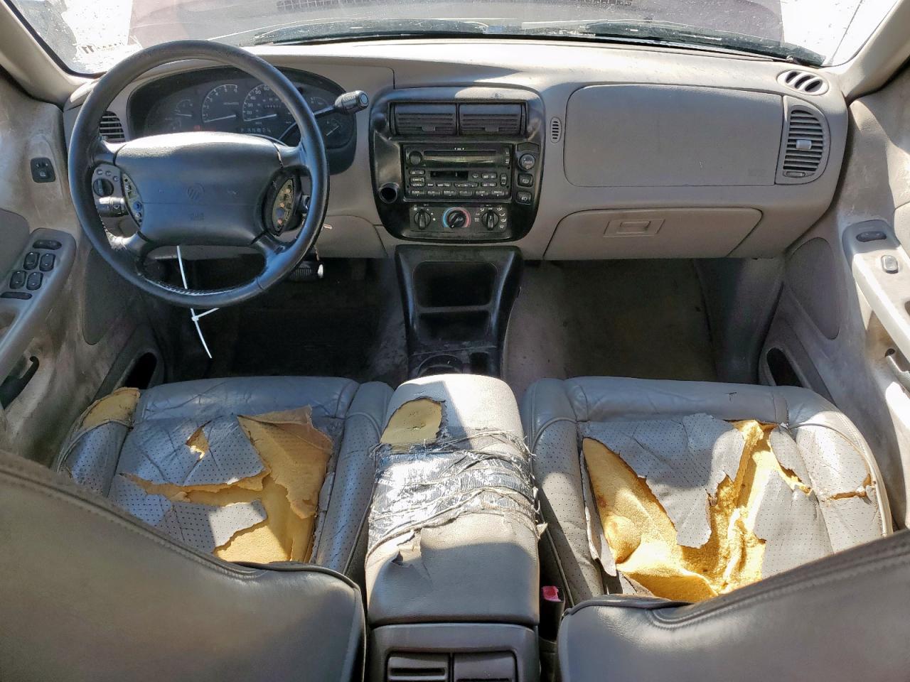 1998 Mercury Mountaineer Red vin: 4M2ZU52P7WUJ46376