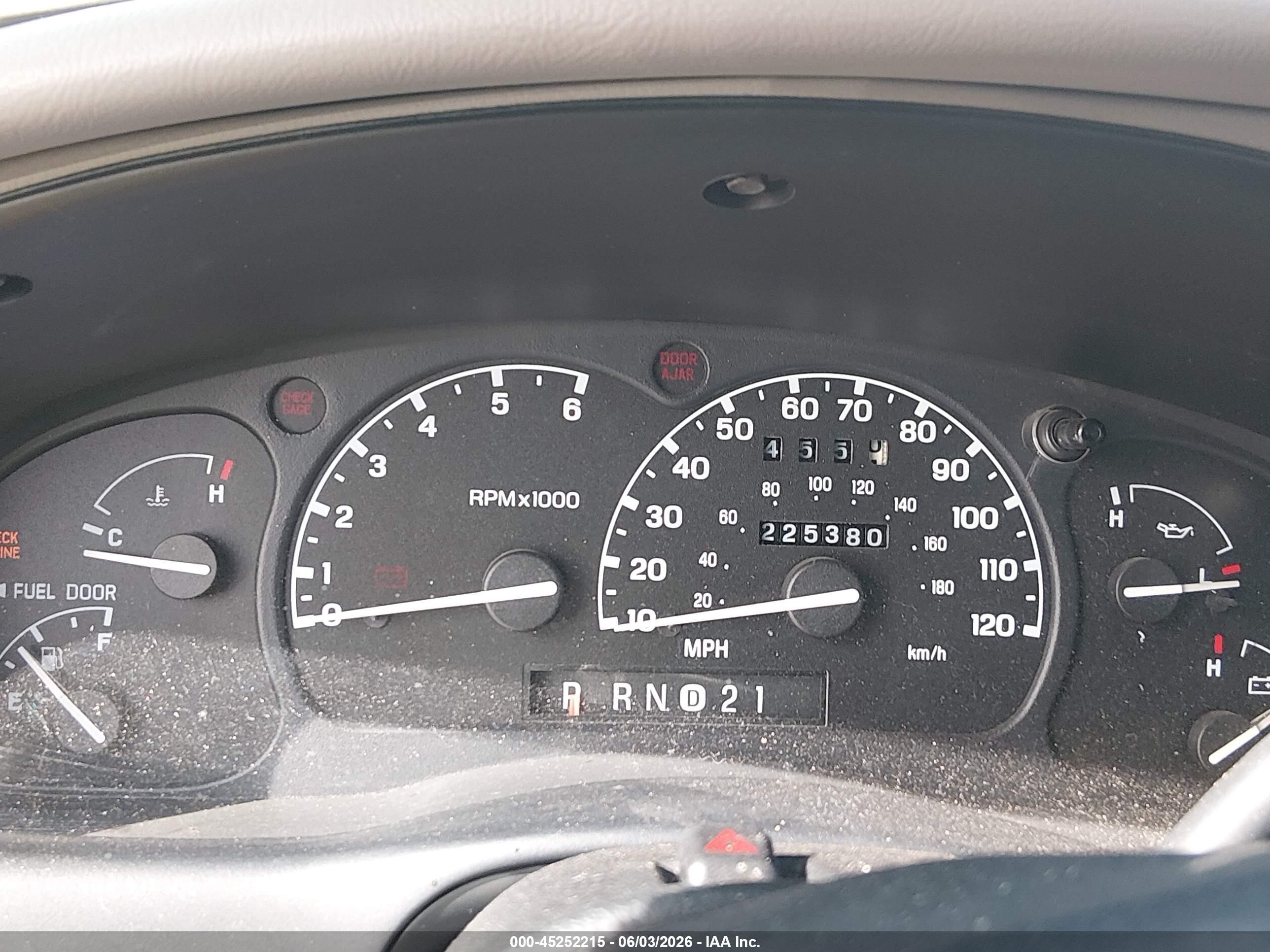 1998 Mercury Mountaineer   White vin: 4M2ZU54EXWUJ25002